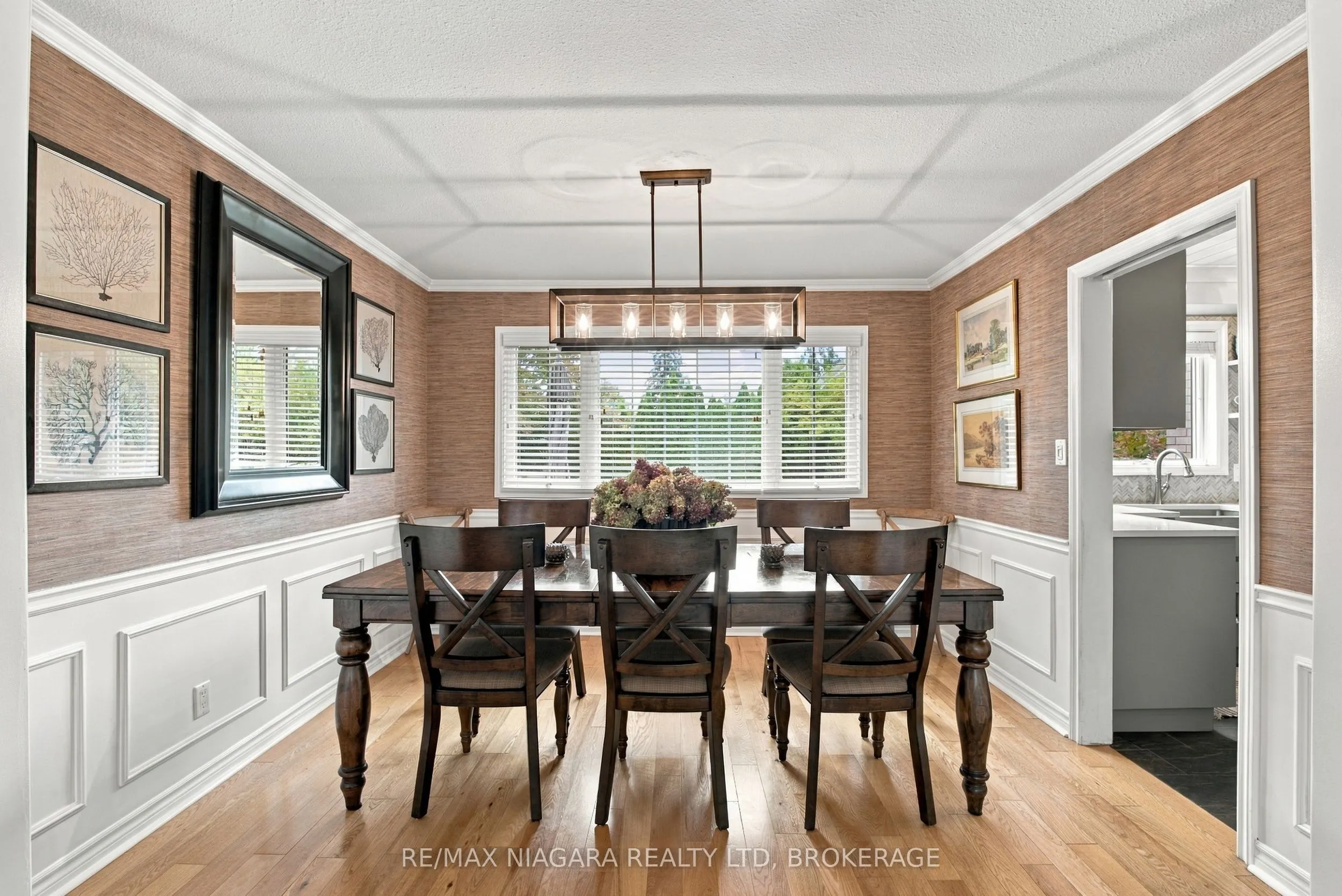 7 COLONEL BUTLER Crescent
