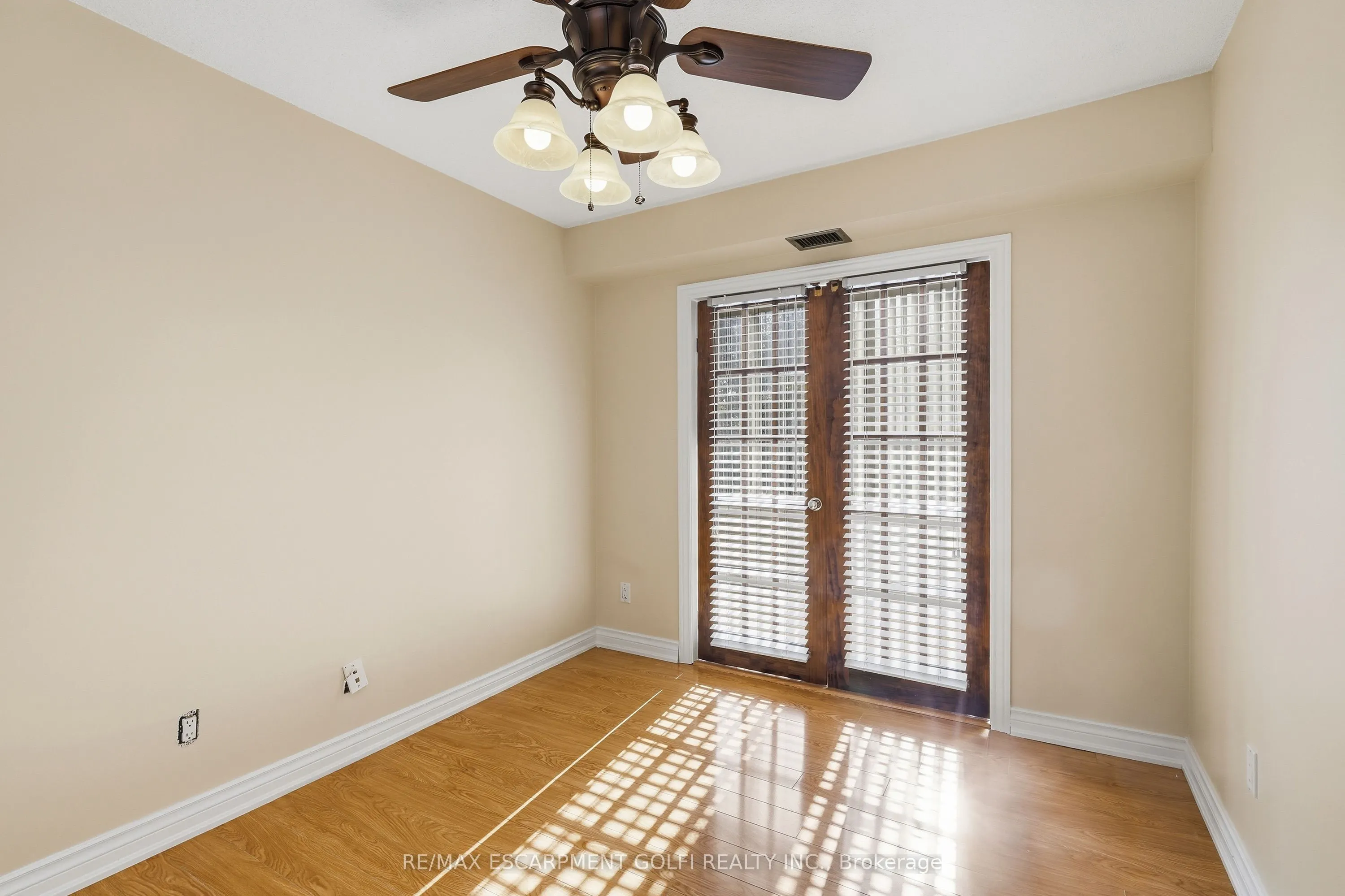 7 Gale Crescent #B3