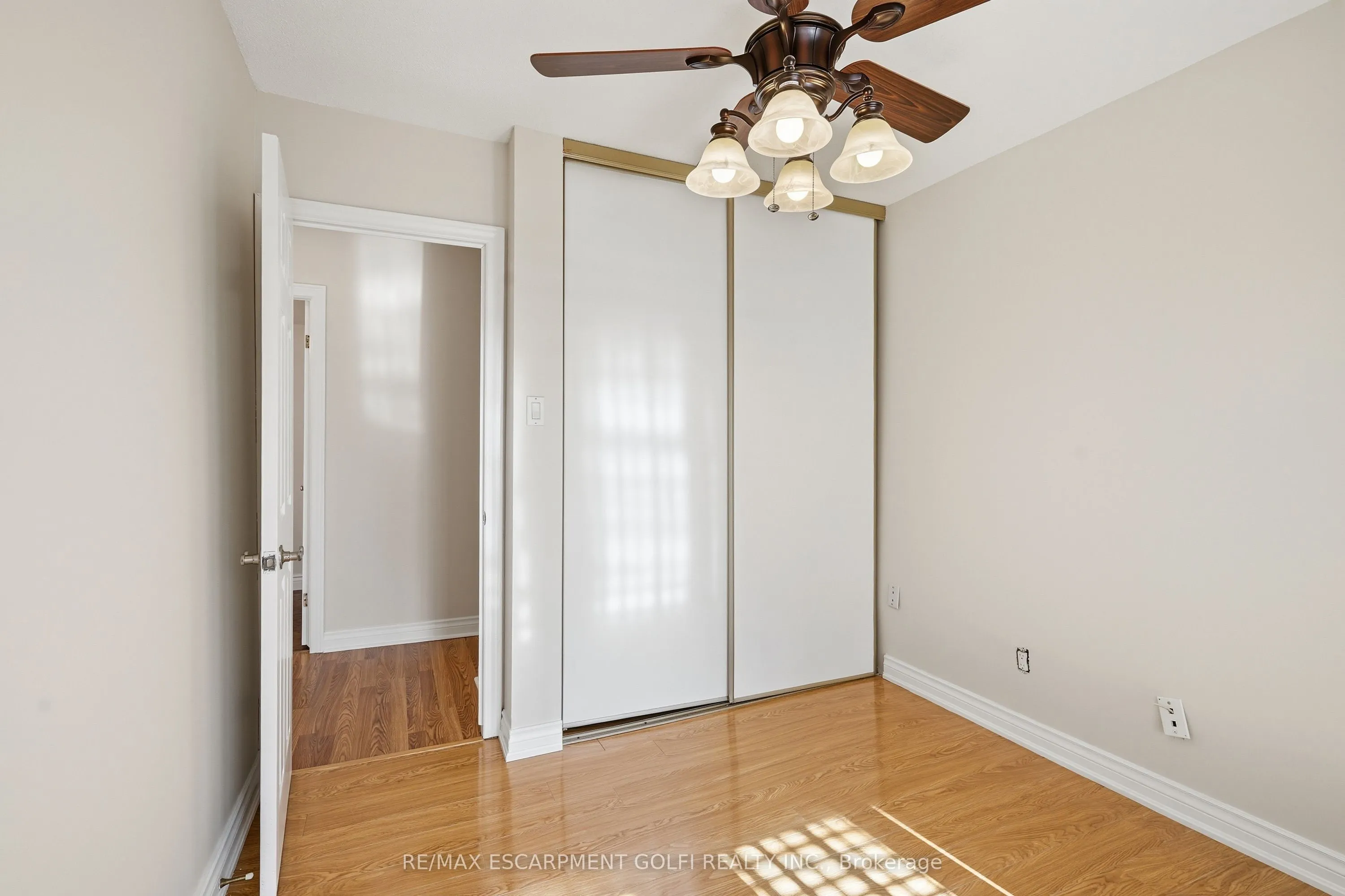 7 Gale Crescent #B3