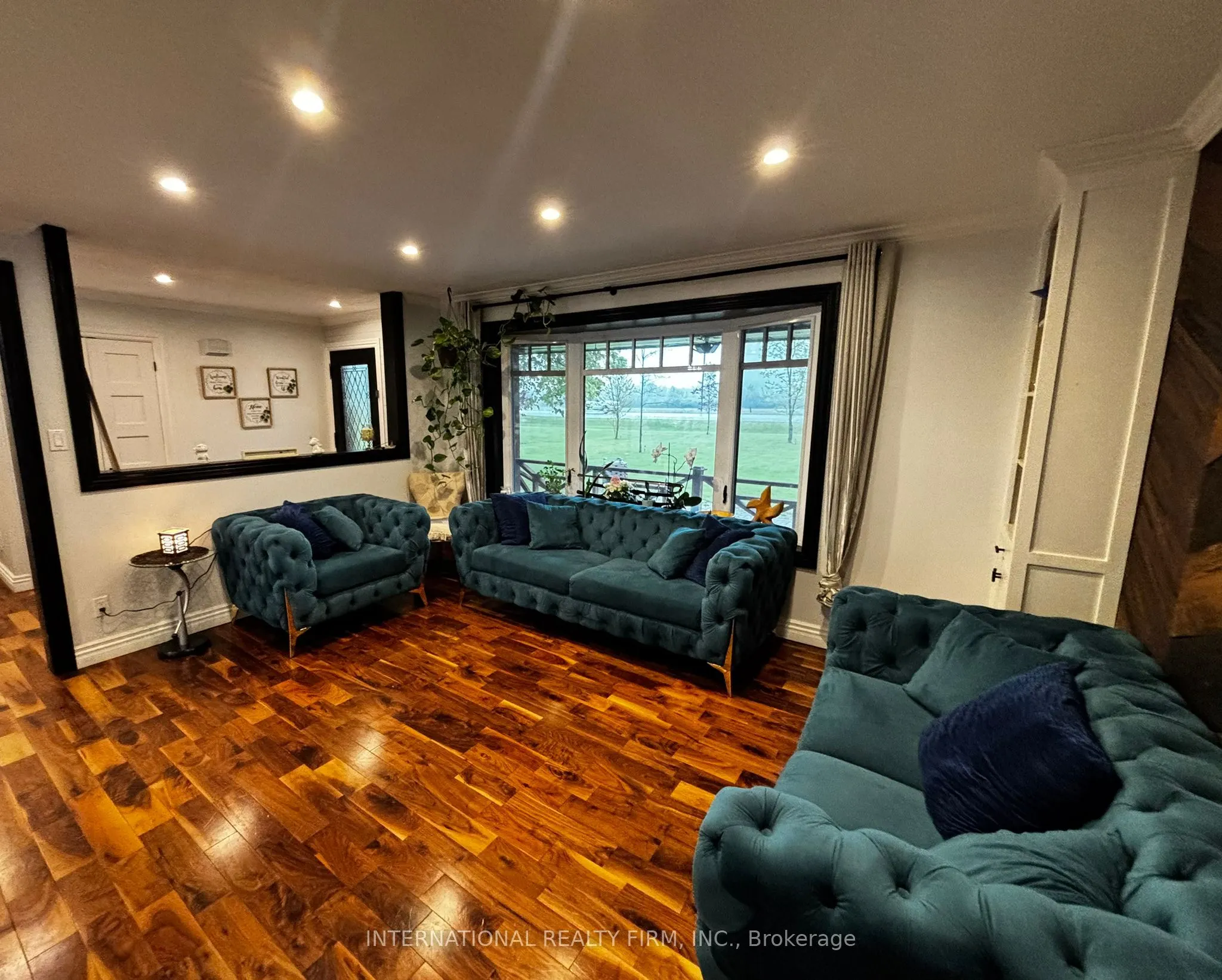 9364 Wellington Rd 124