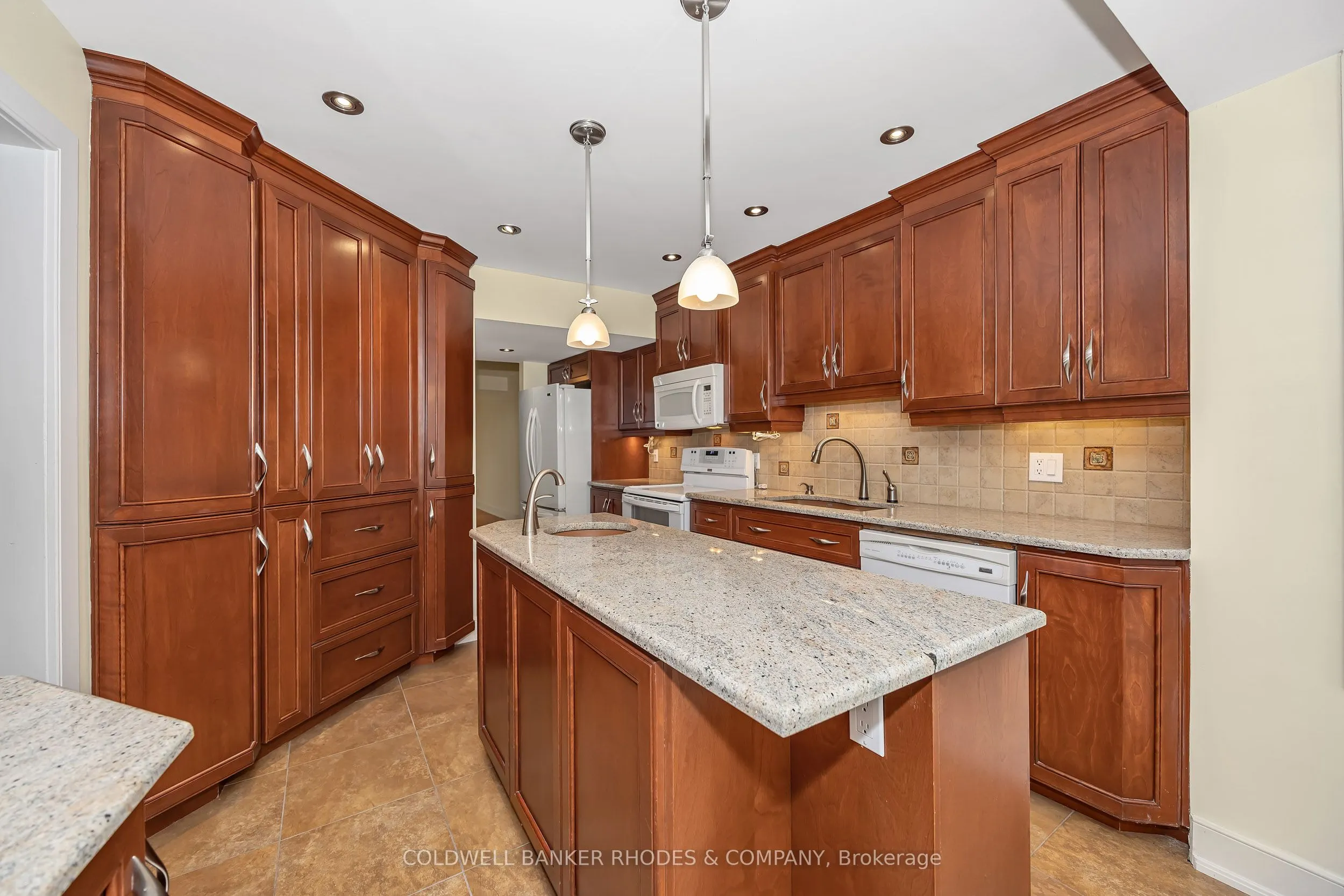 250 Fountain Place #122D
