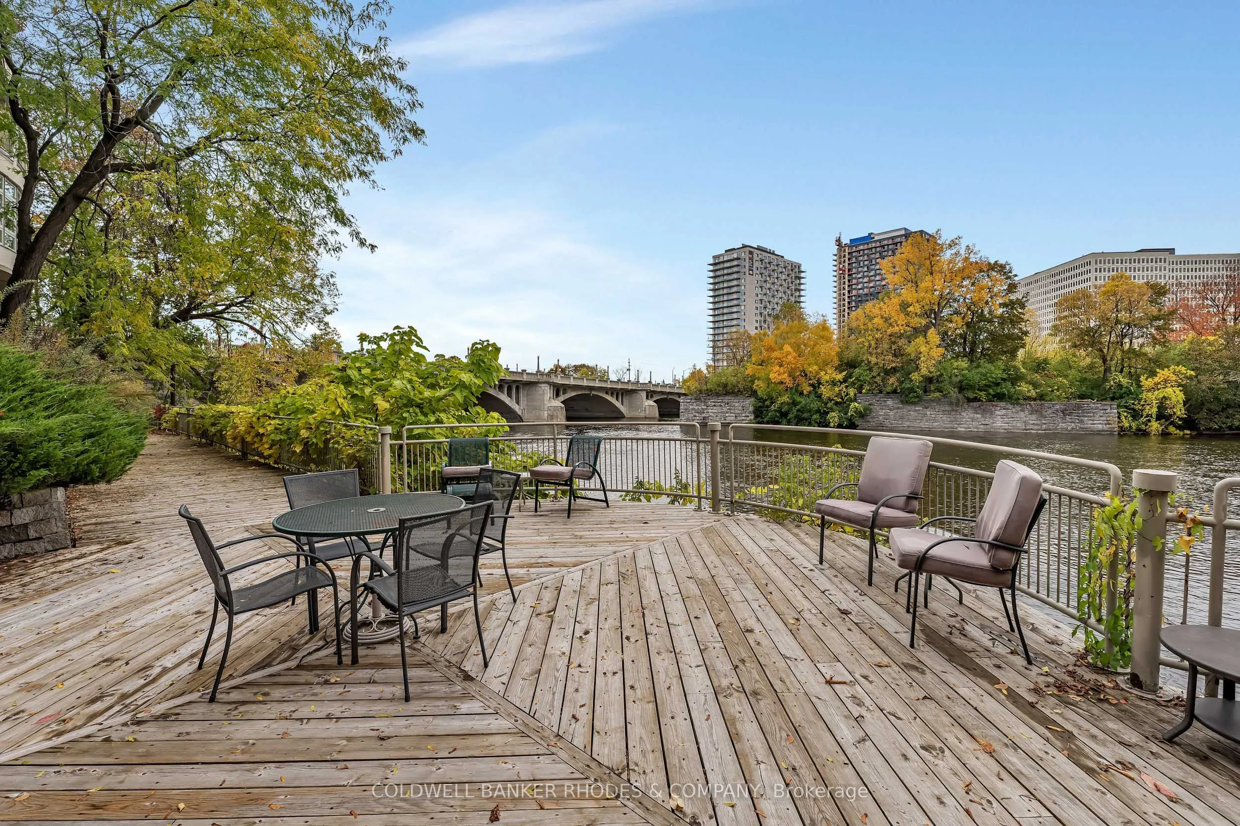 250 Fountain Place #122D