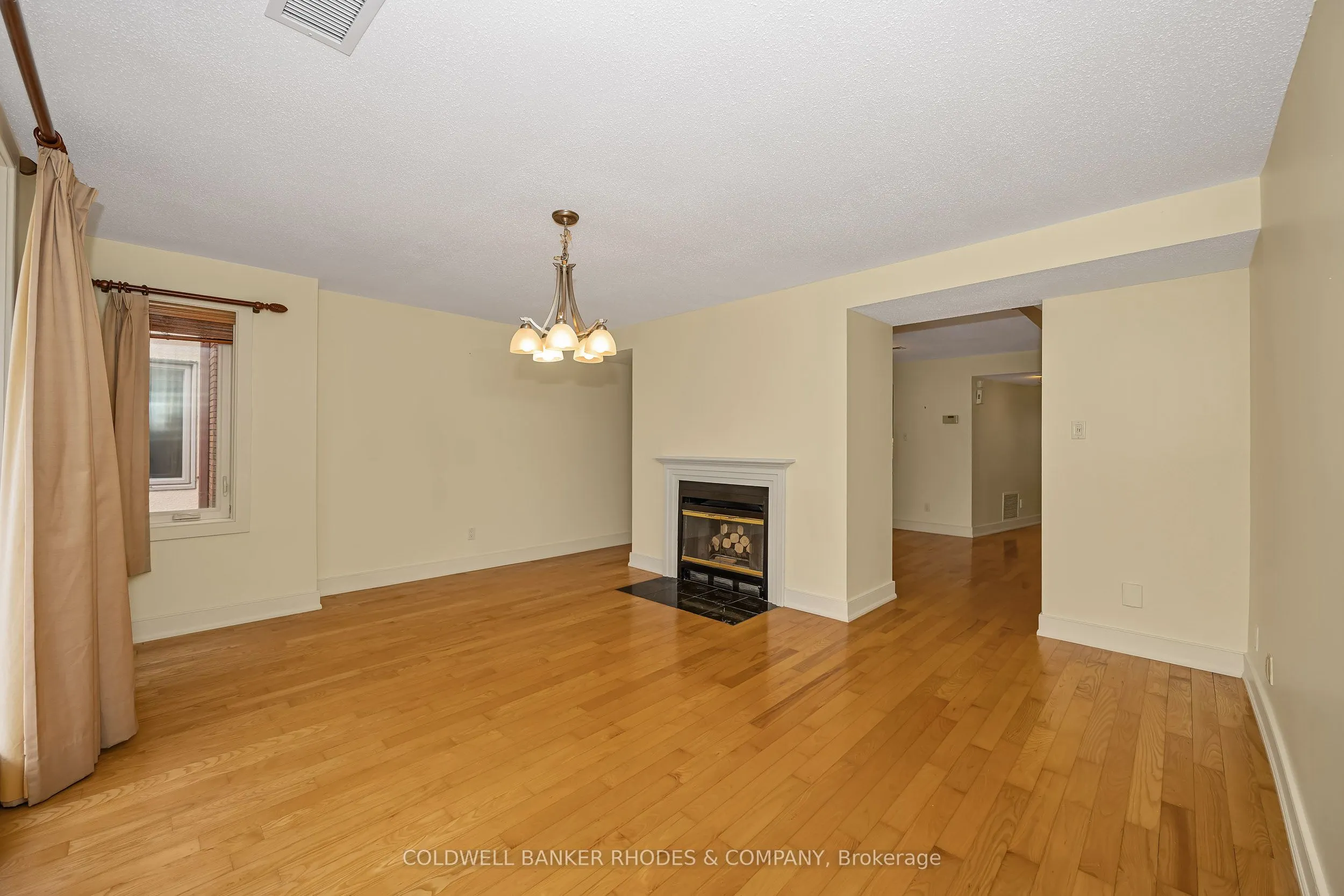 250 Fountain Place #122D