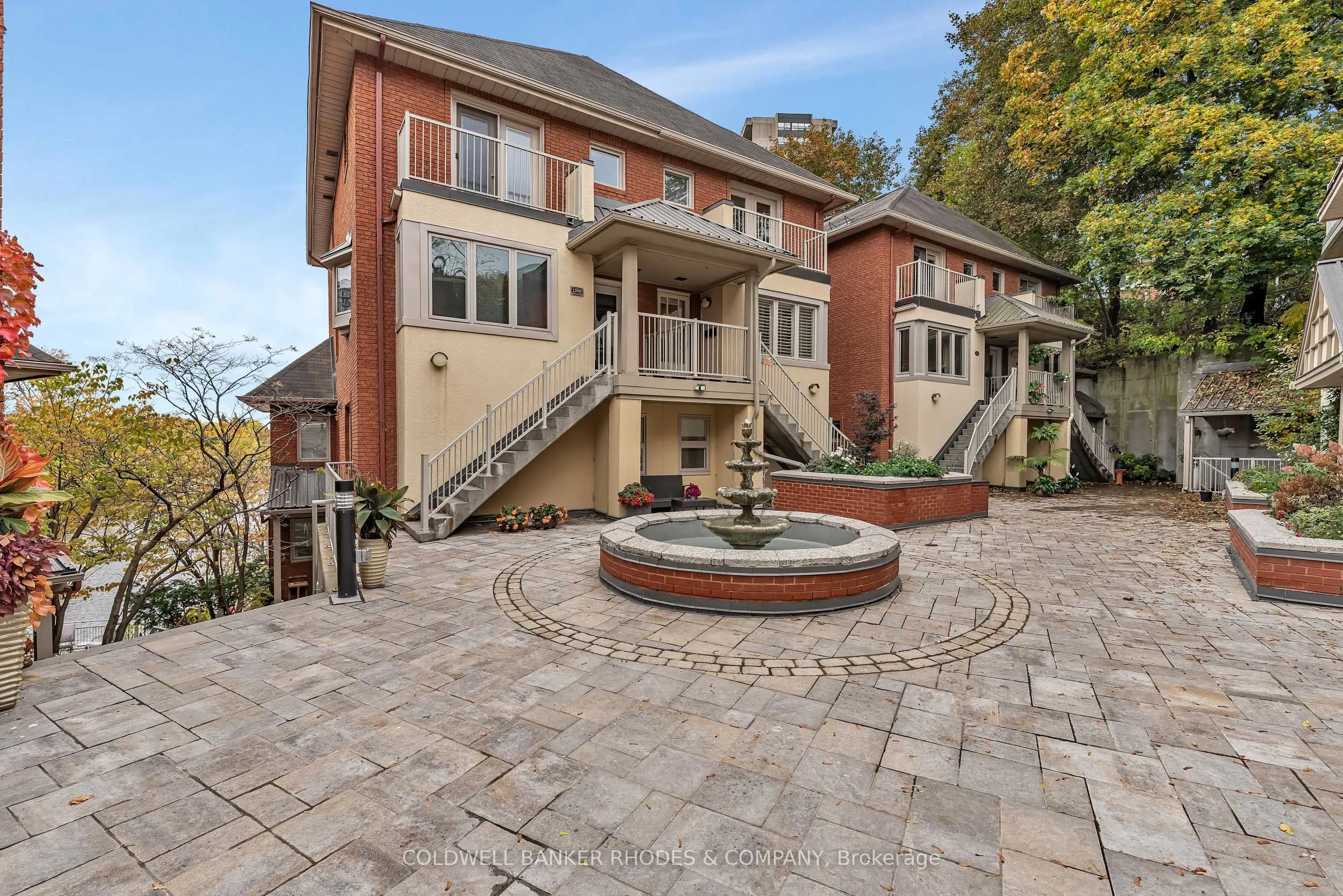 250 Fountain Place #122D