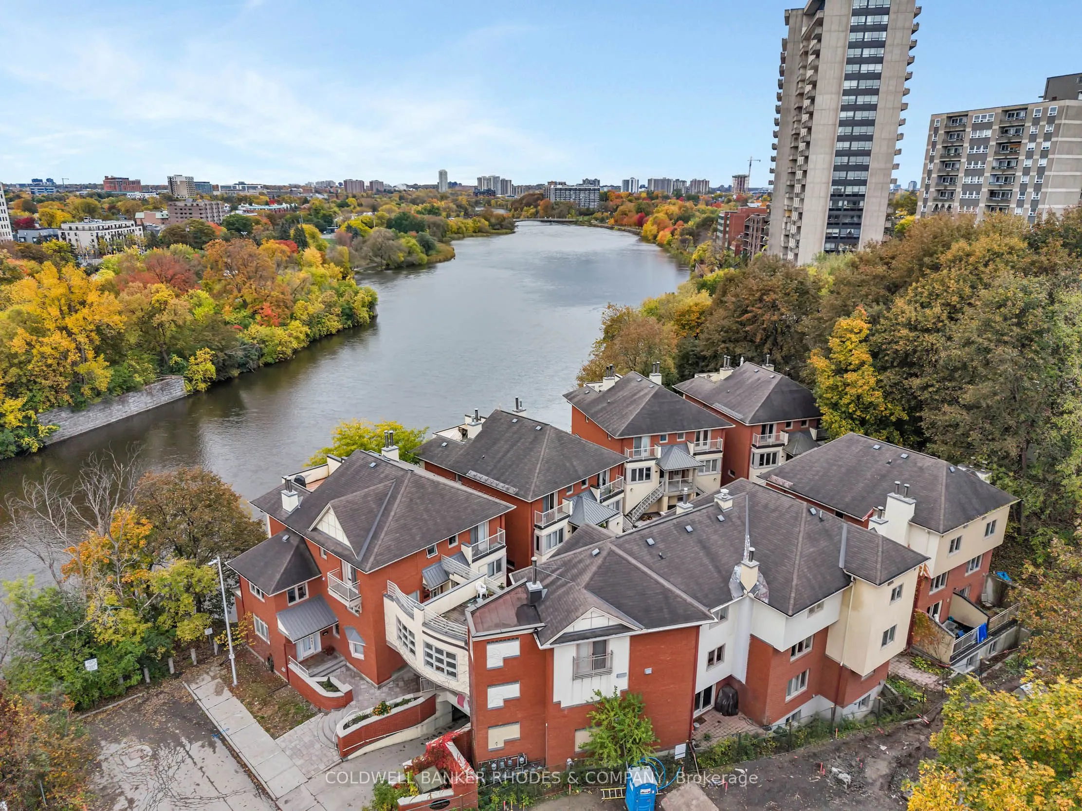 250 Fountain Place #122D