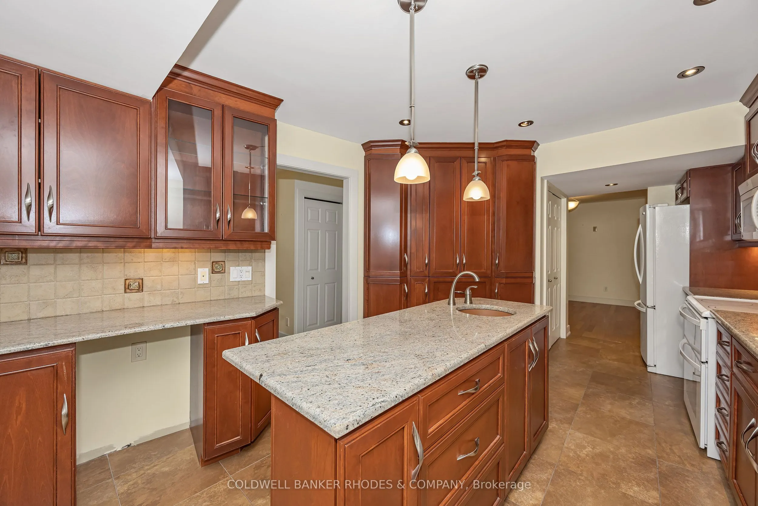 250 Fountain Place #122D