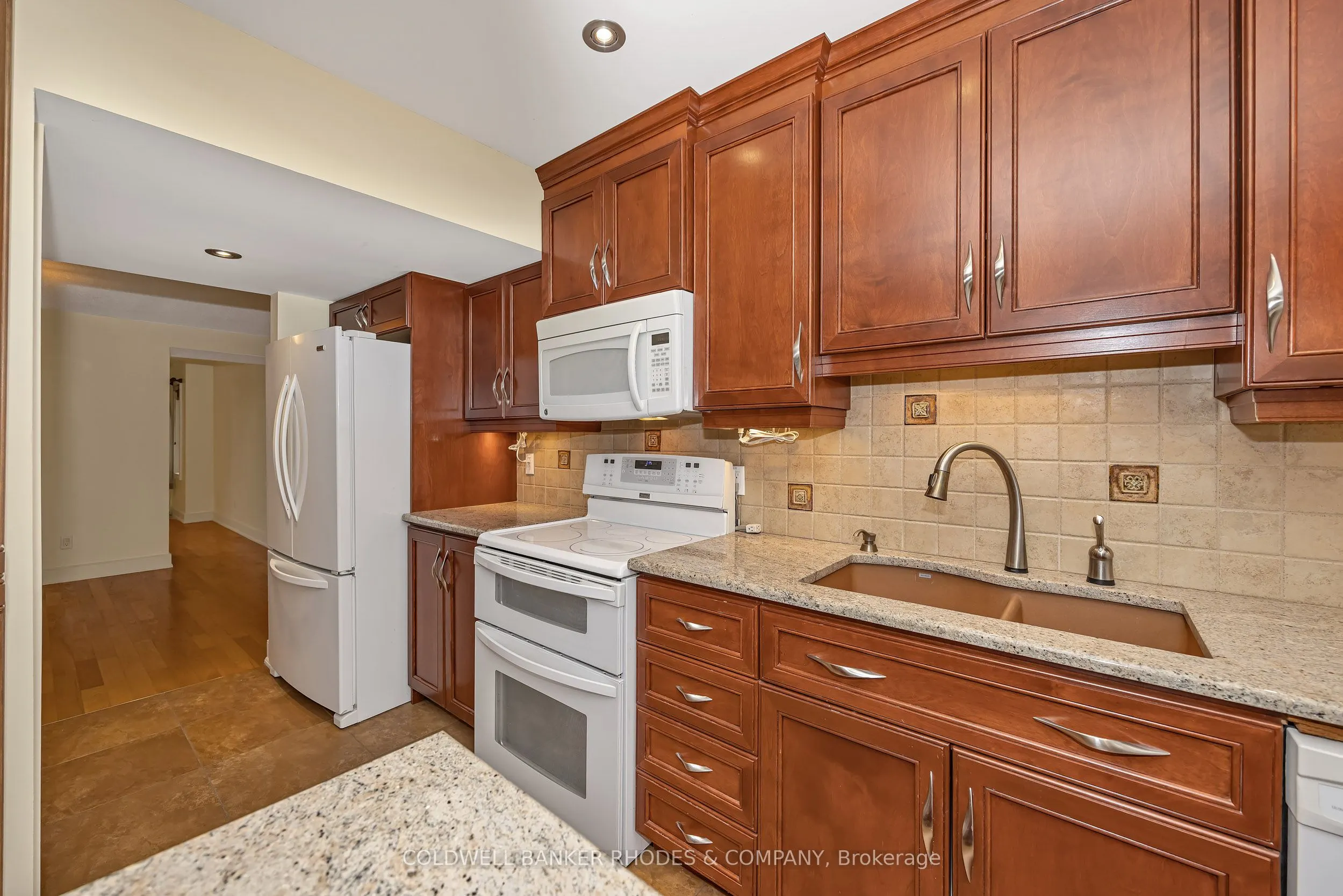 250 Fountain Place #122D