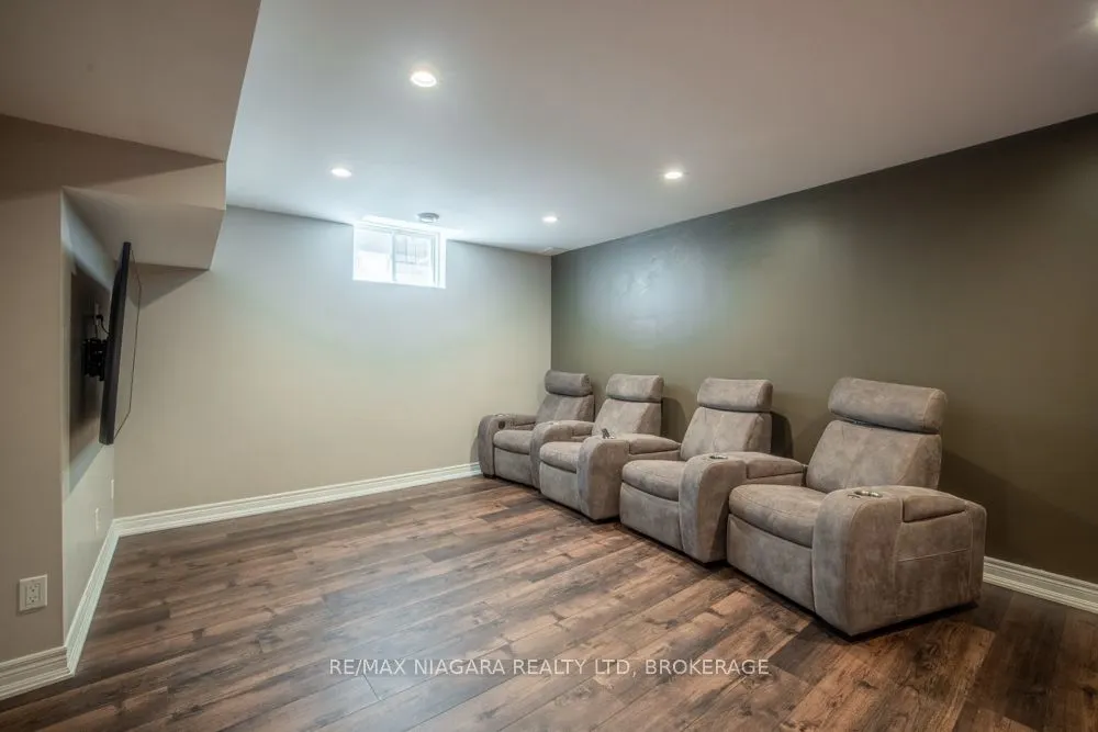 374 PELHAM Road
