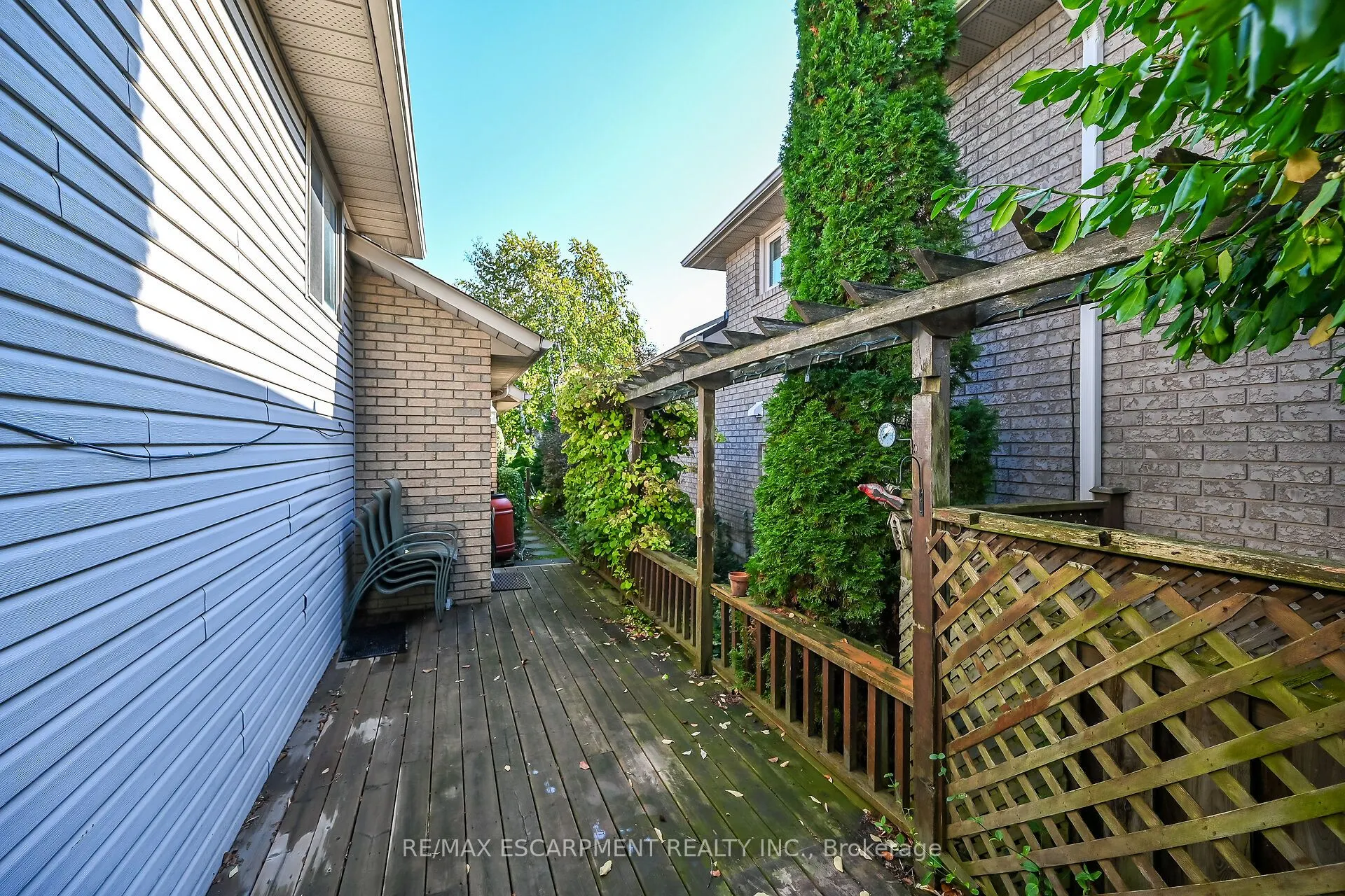 37 Glenhollow Drive