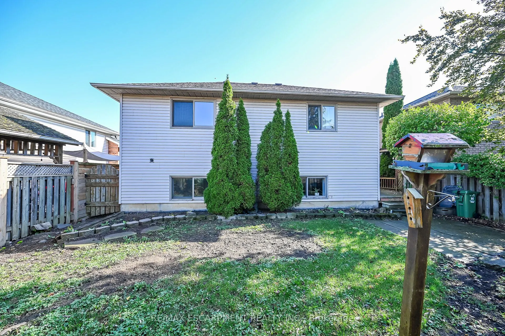 37 Glenhollow Drive