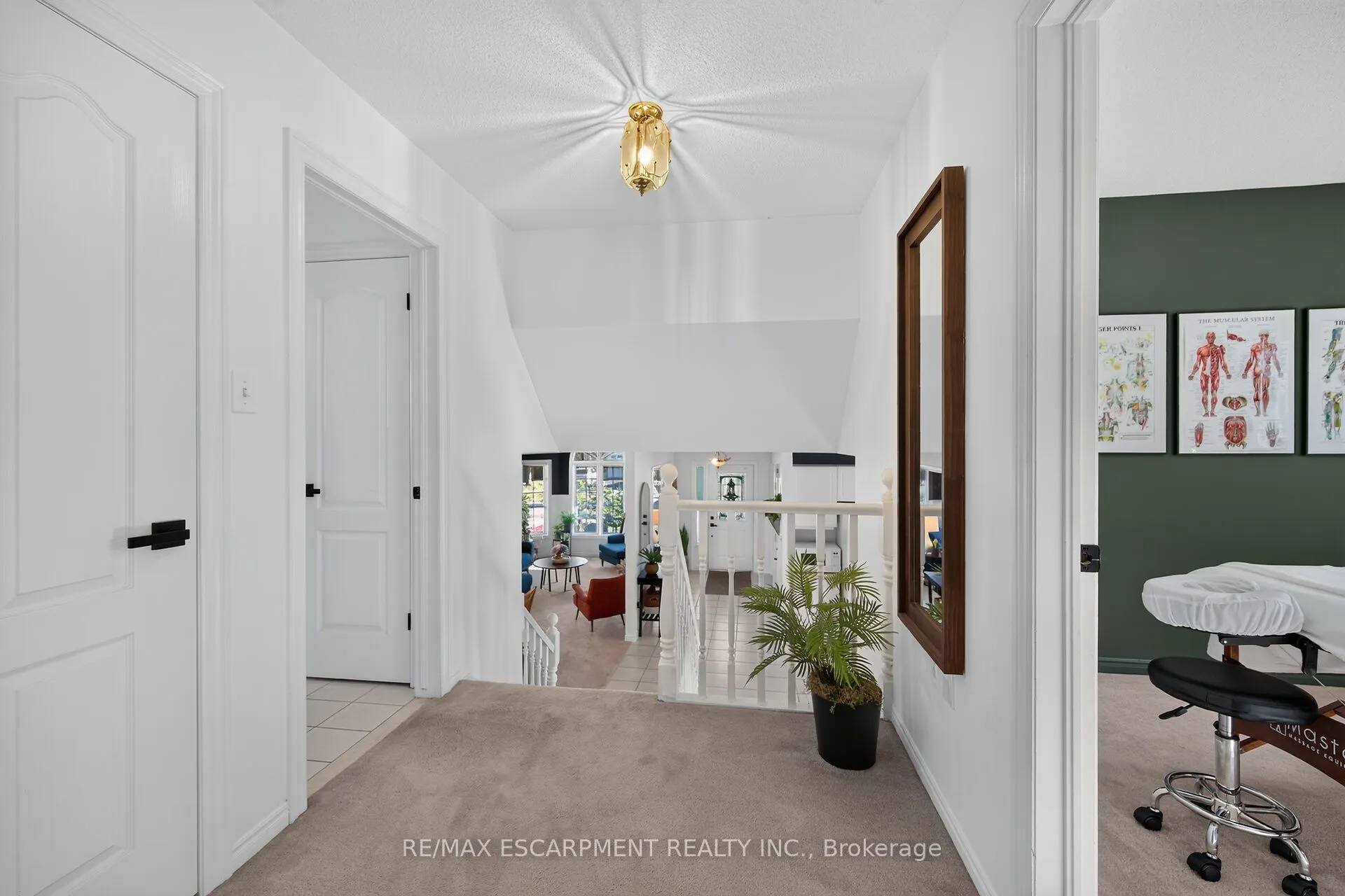 37 Glenhollow Drive