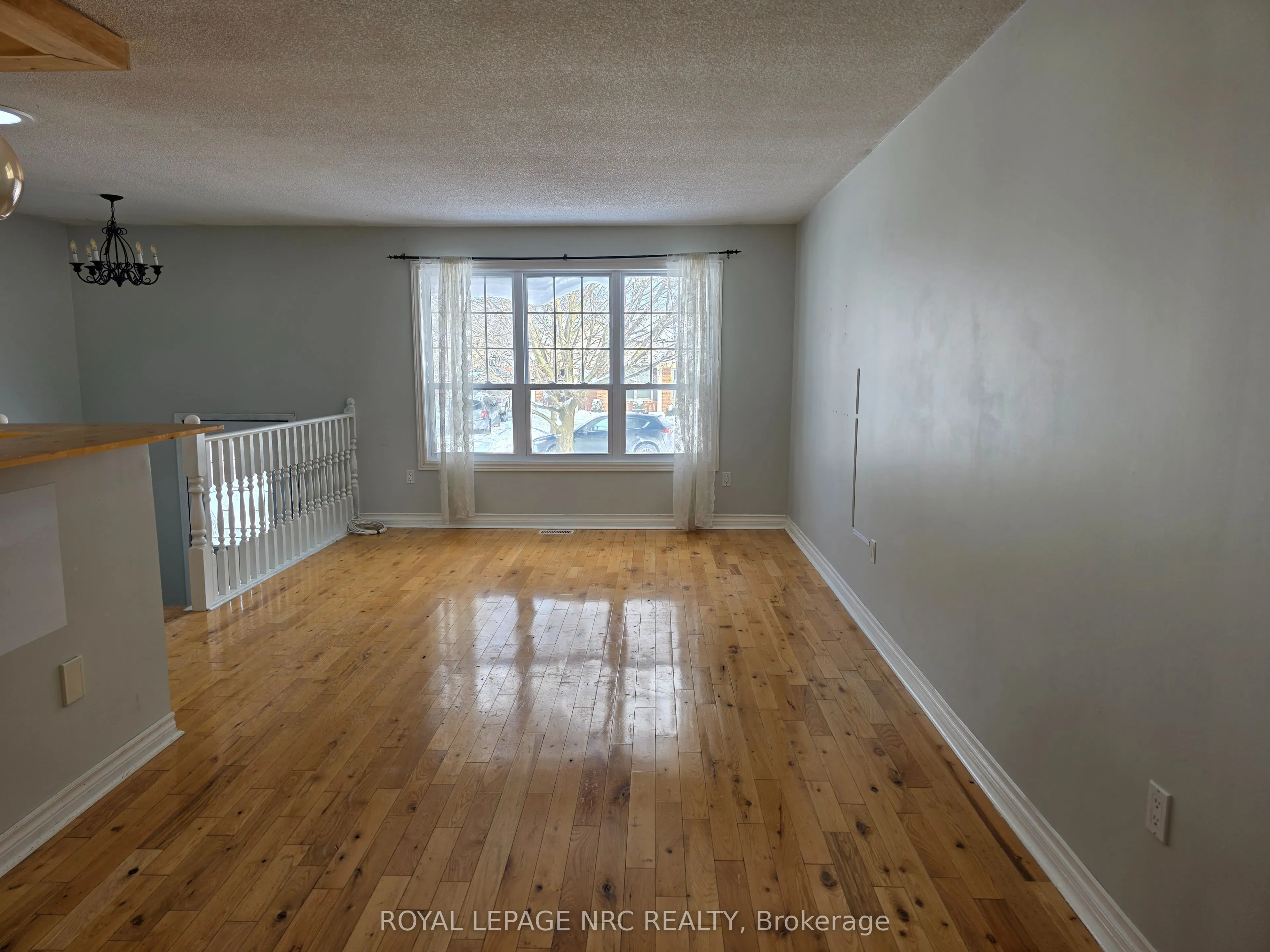 37 Fox Trail Drive