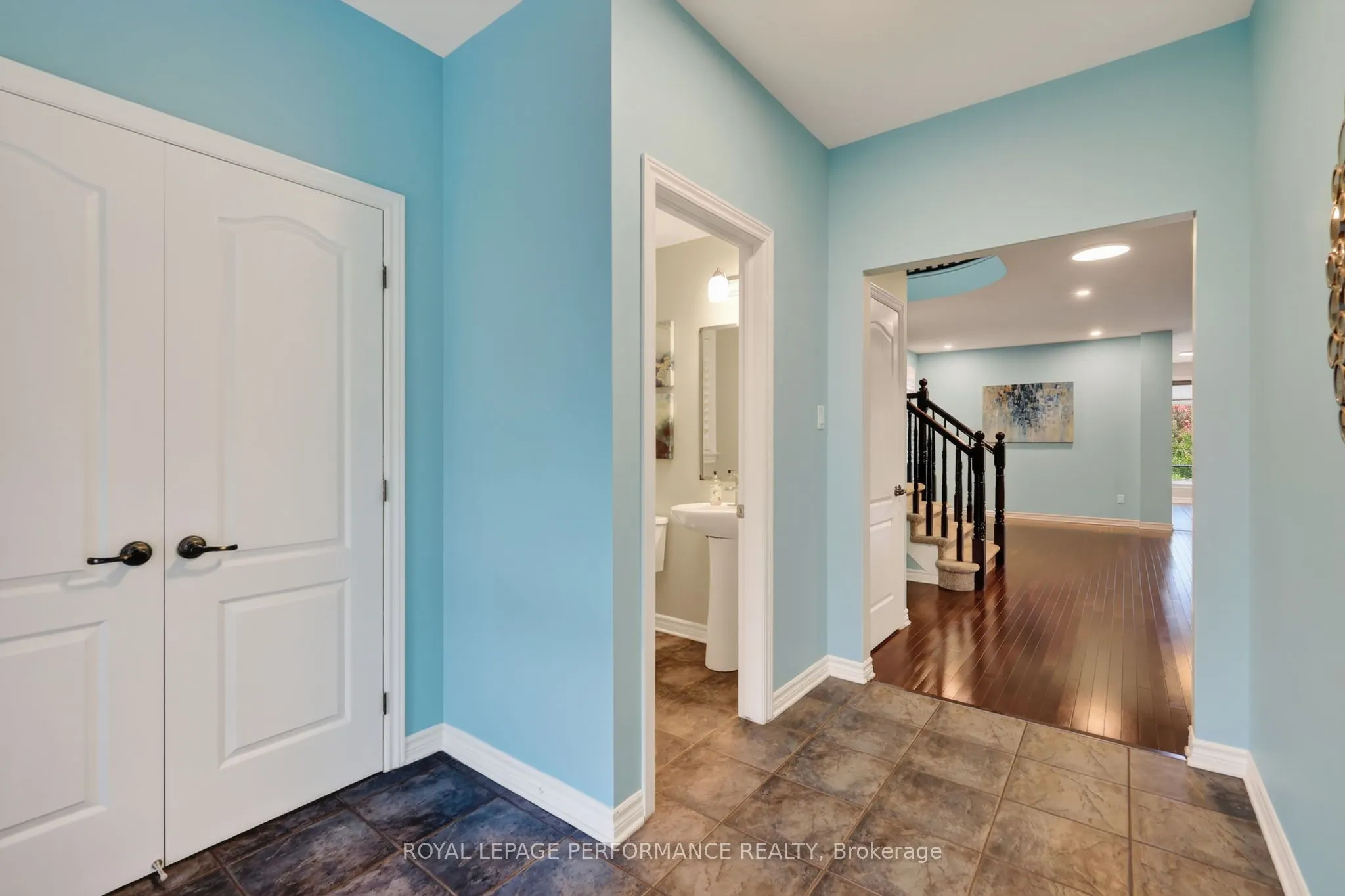 816 Azure Street