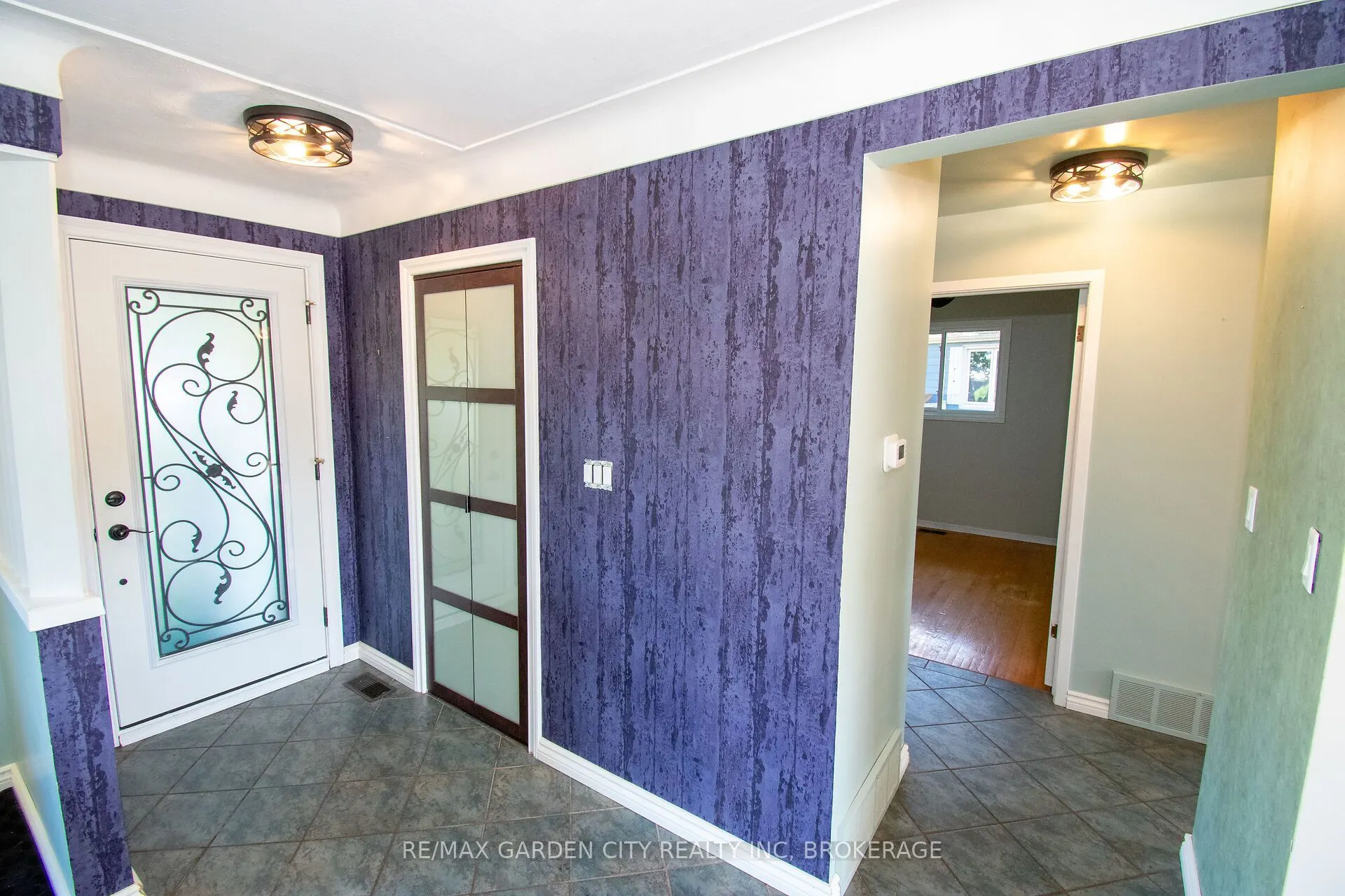 15 Karen Crescent