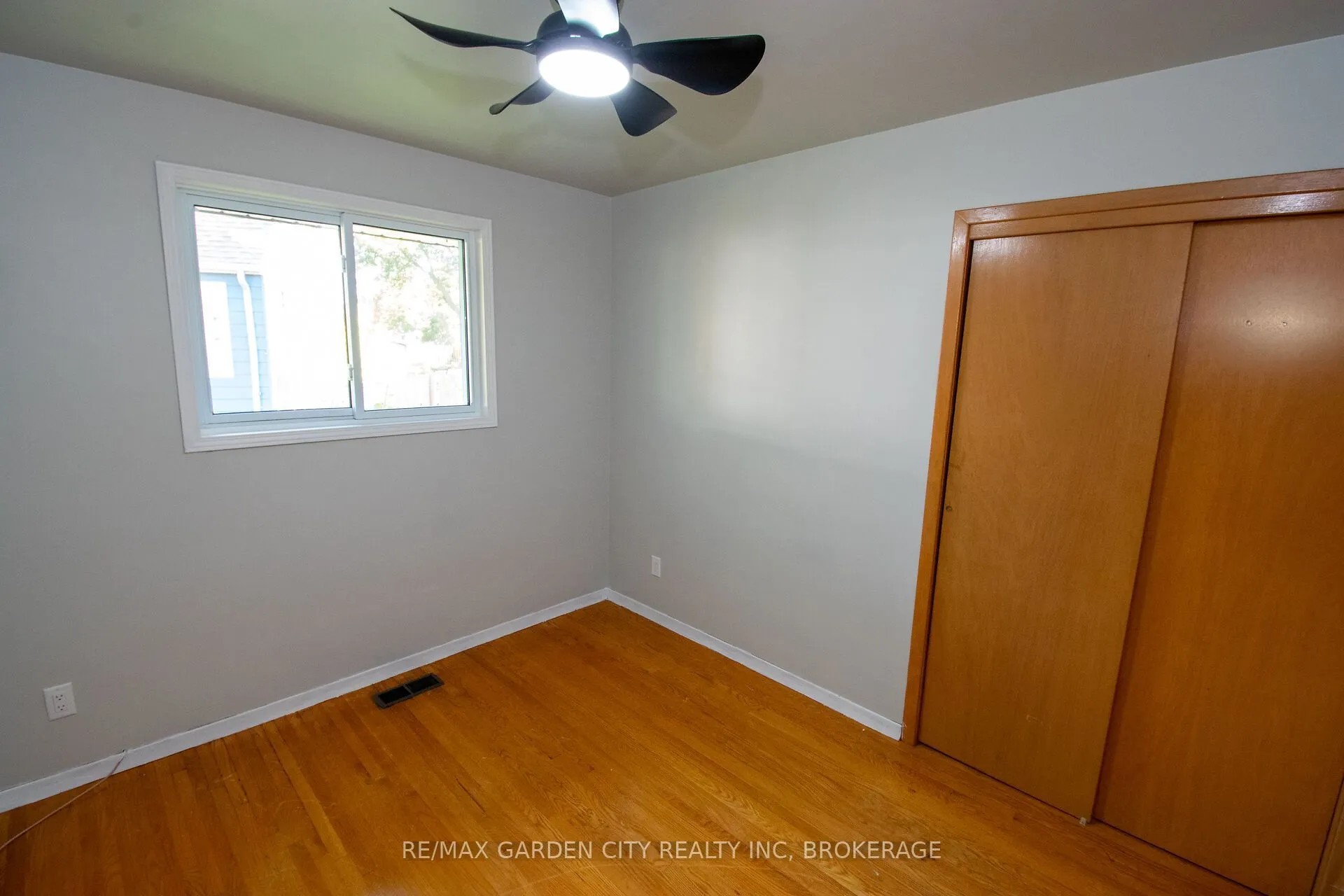 15 Karen Crescent