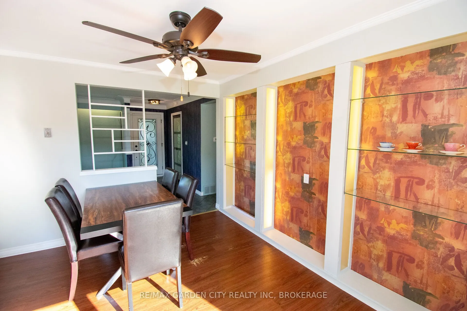 15 Karen Crescent