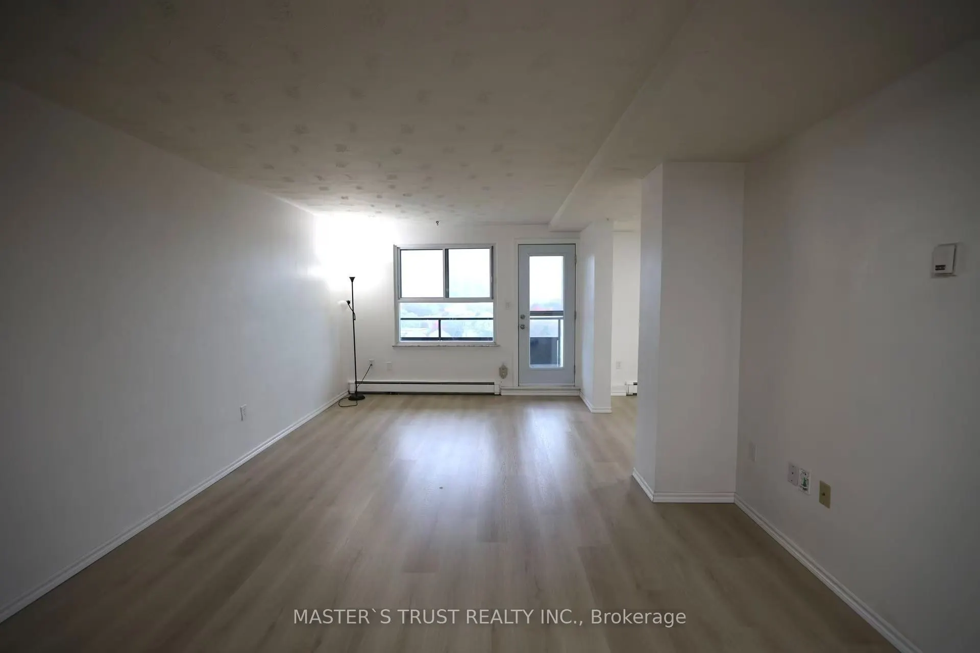 58 Bridgeport Road E #1108