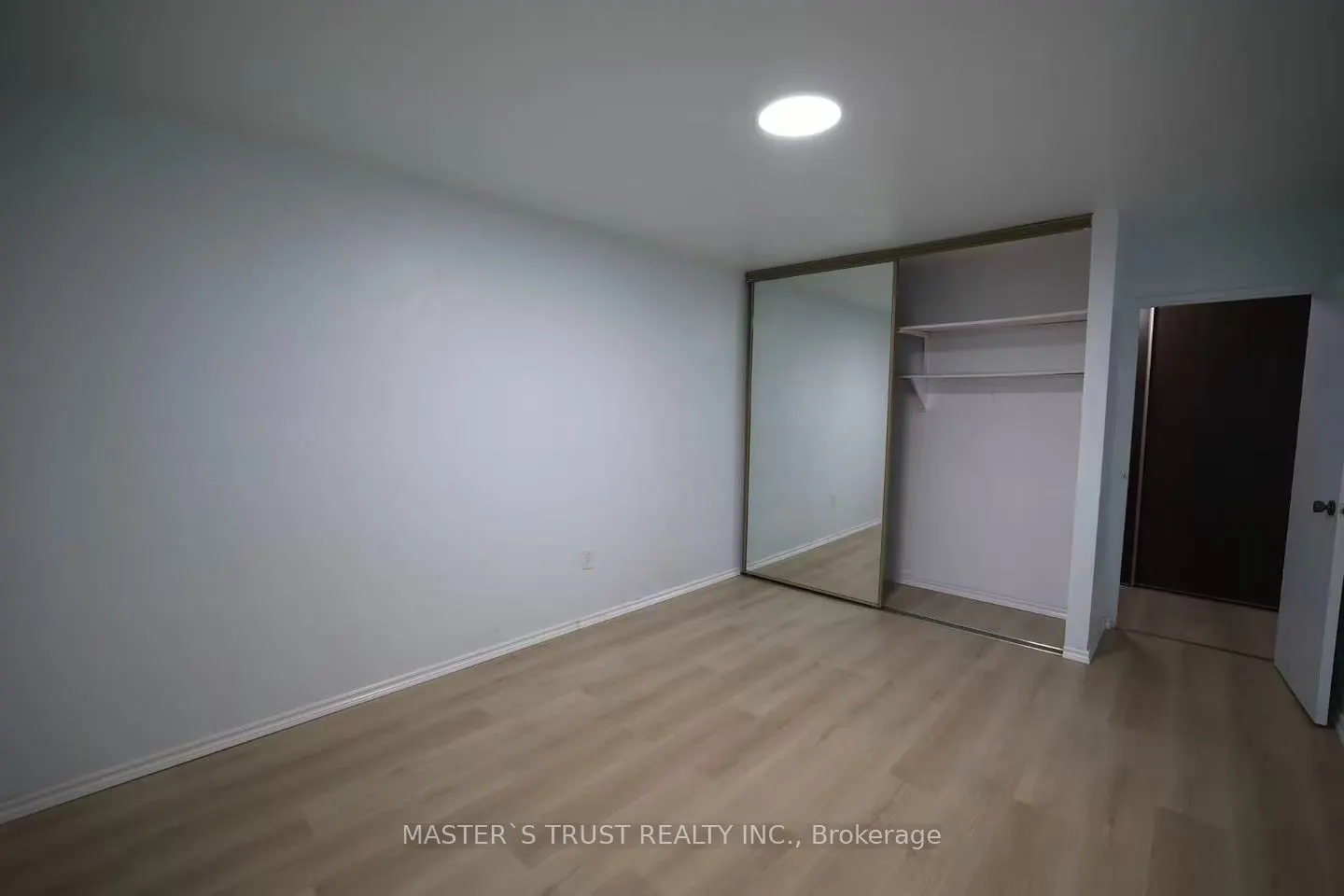 58 Bridgeport Road E #1108