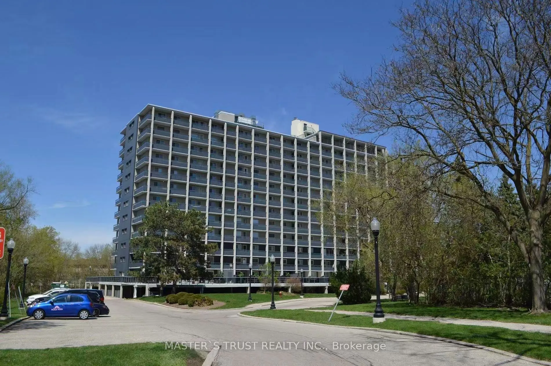 58 Bridgeport Road E #1108
