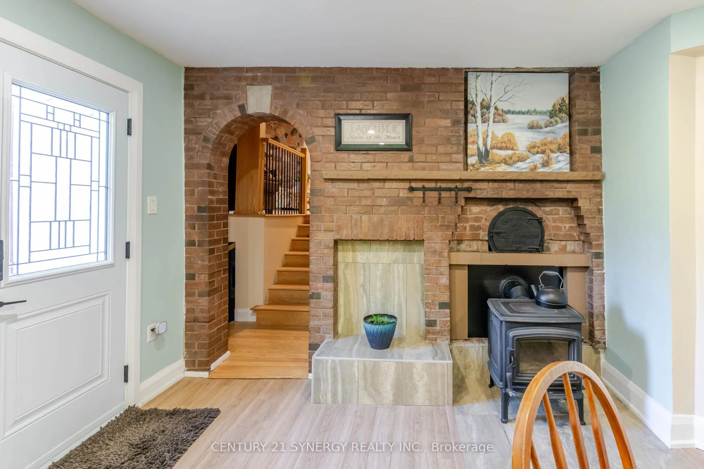 555 Sugarbush Way