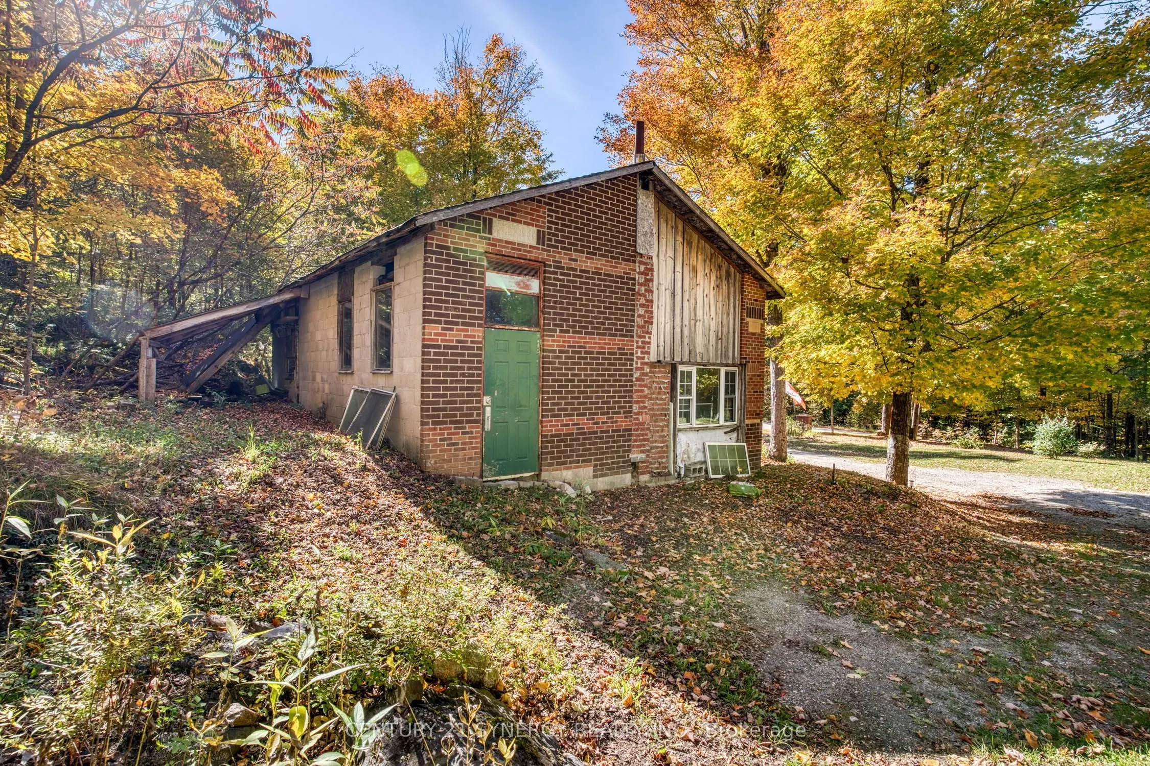 555 Sugarbush Way