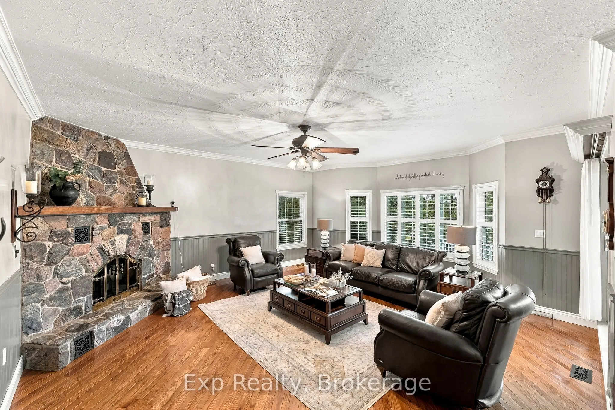 17 Forest Hill Drive