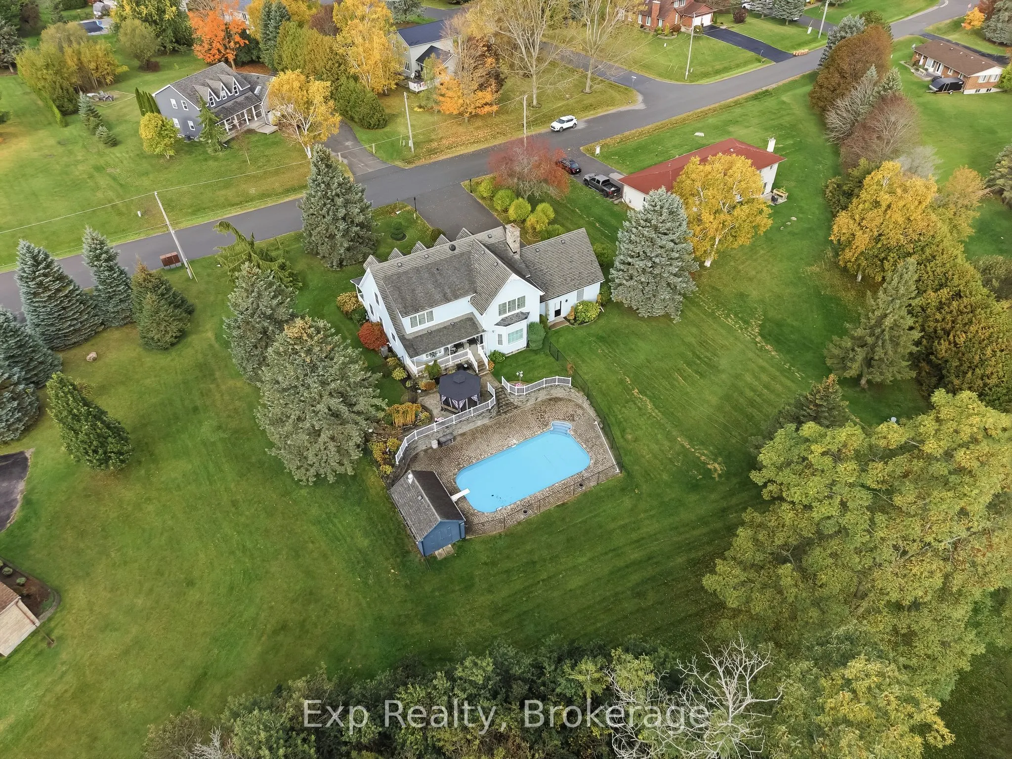 17 Forest Hill Drive