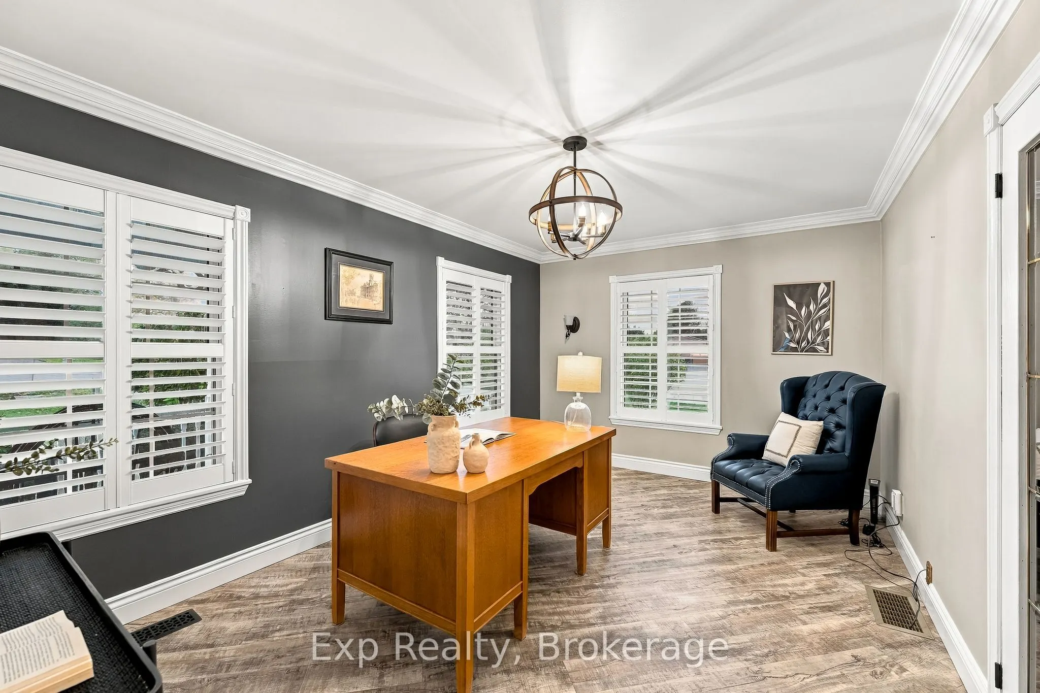 17 Forest Hill Drive