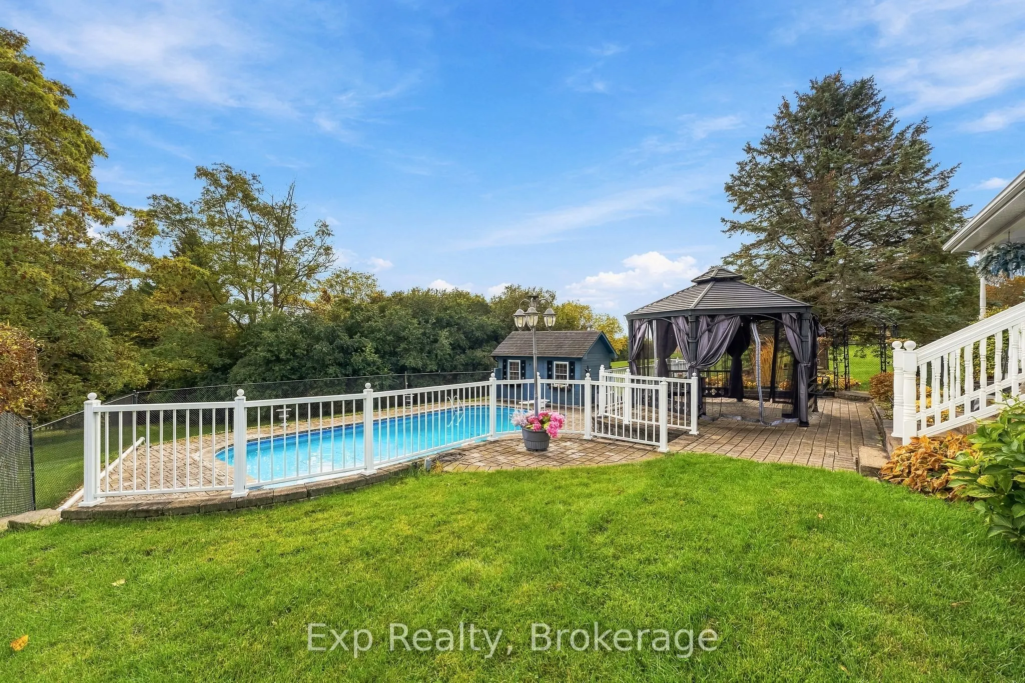 17 Forest Hill Drive