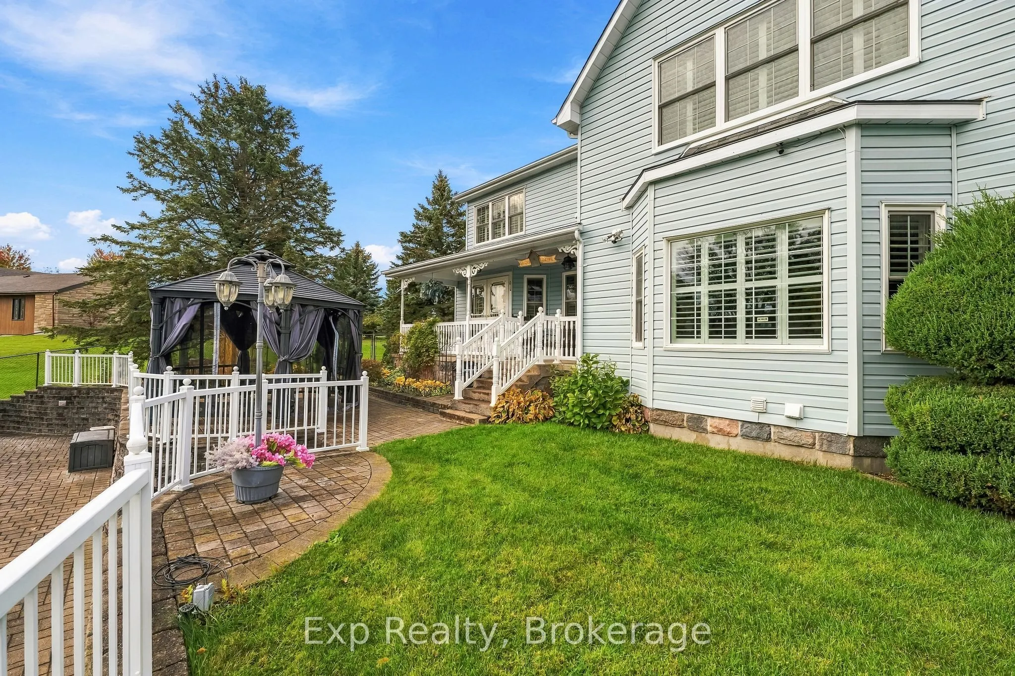 17 Forest Hill Drive