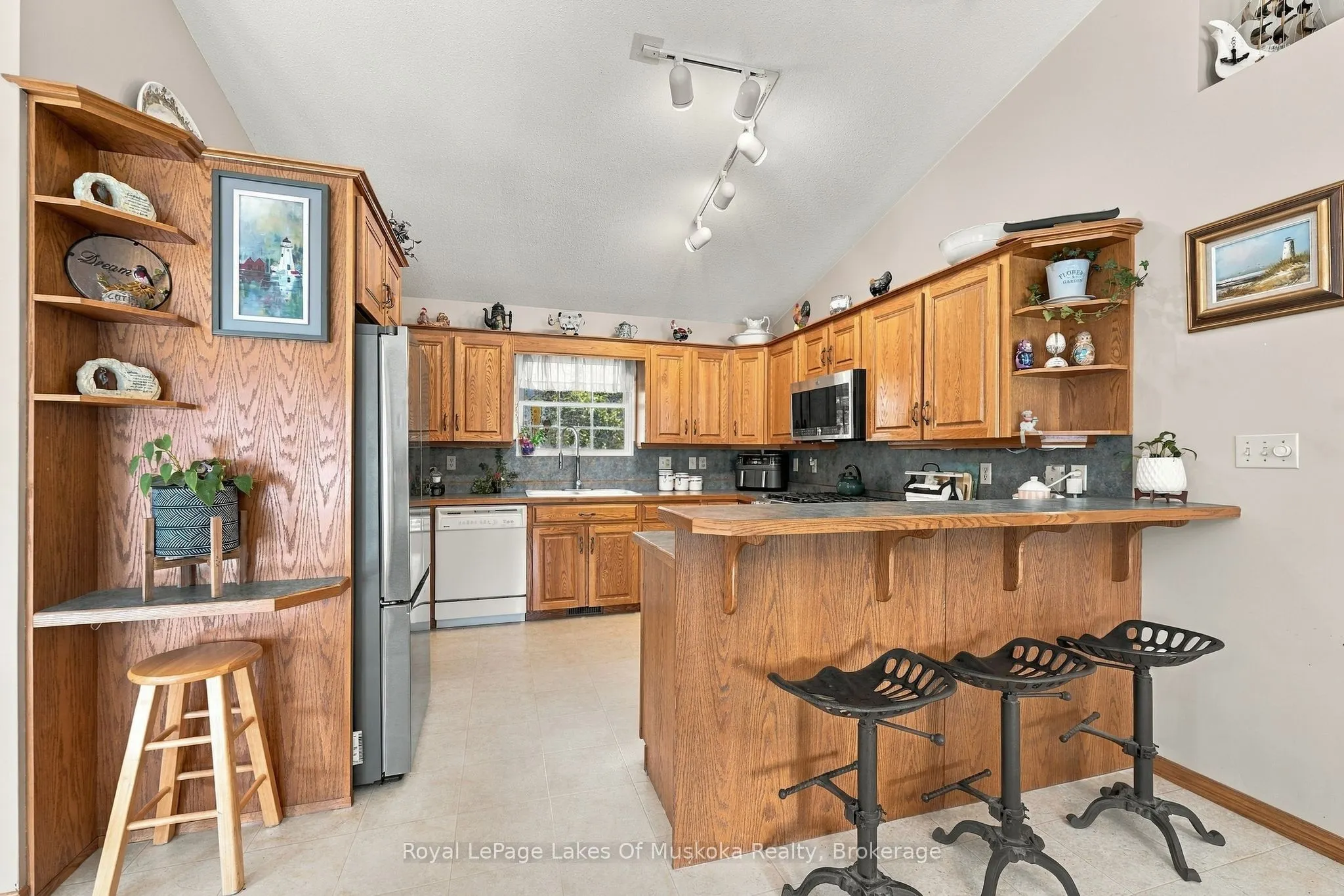 51 Golf Course Road