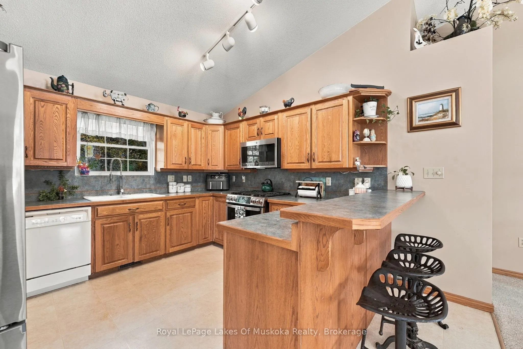 51 Golf Course Road