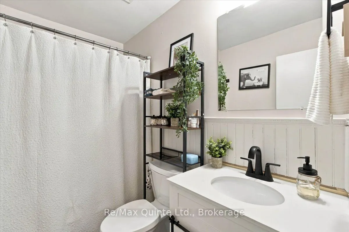 17 Tiffany Place #17