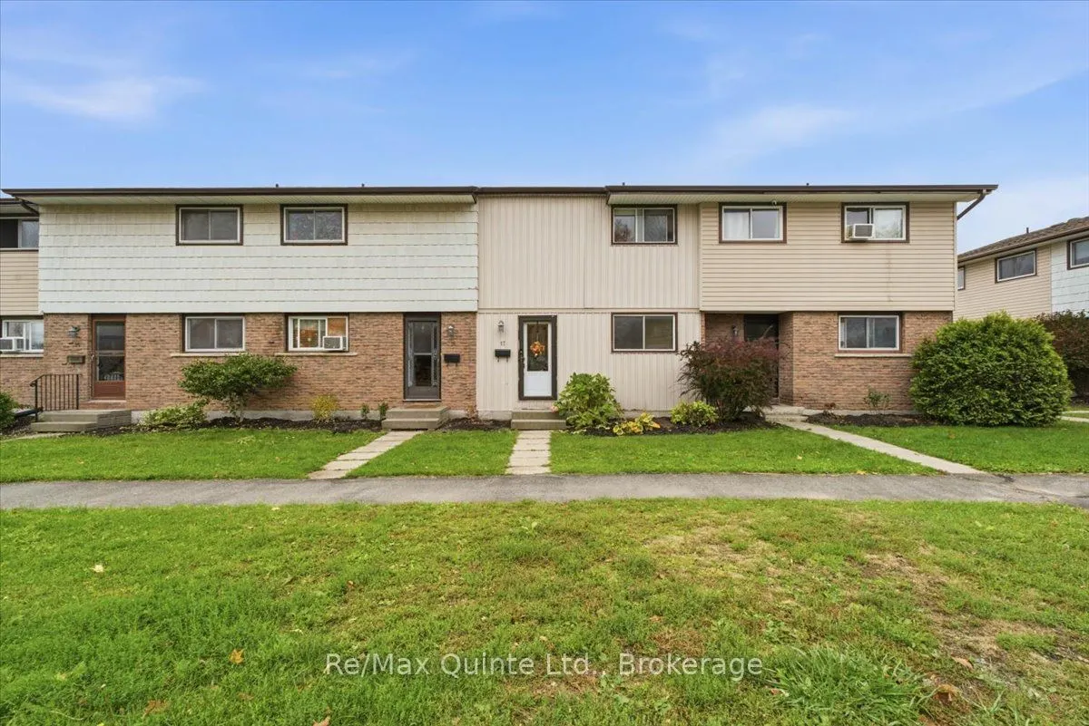 17 Tiffany Place #17