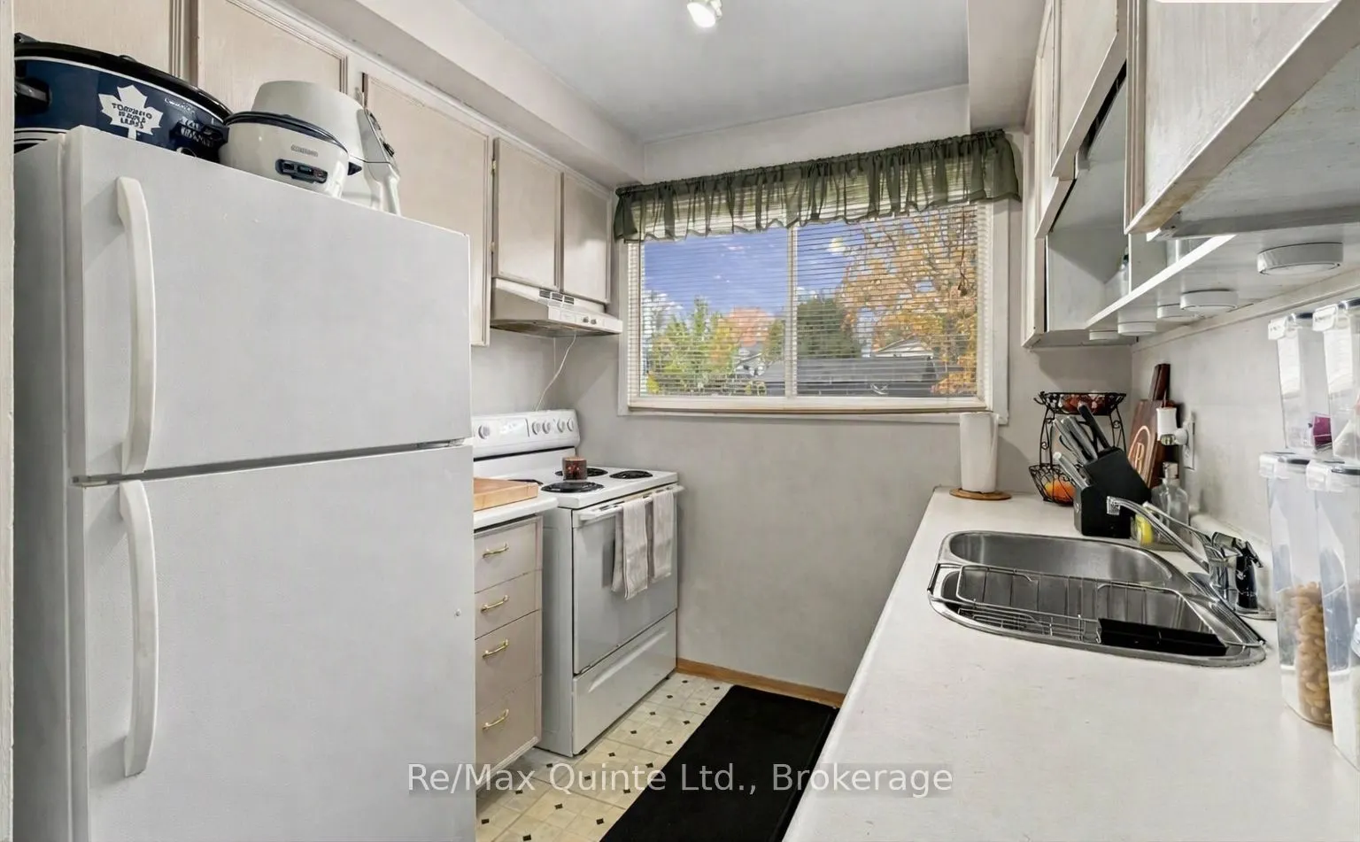 17 Tiffany Place #17
