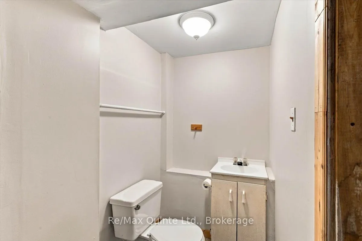 17 Tiffany Place #17