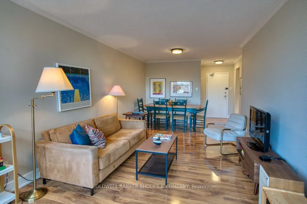 60 Mcleod Street #405
