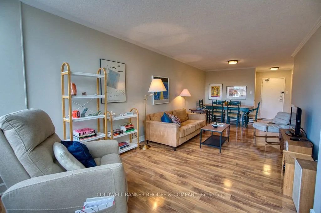 60 Mcleod Street #405