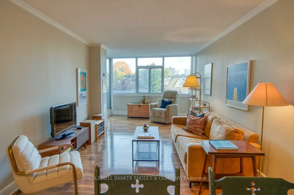 60 Mcleod Street #405