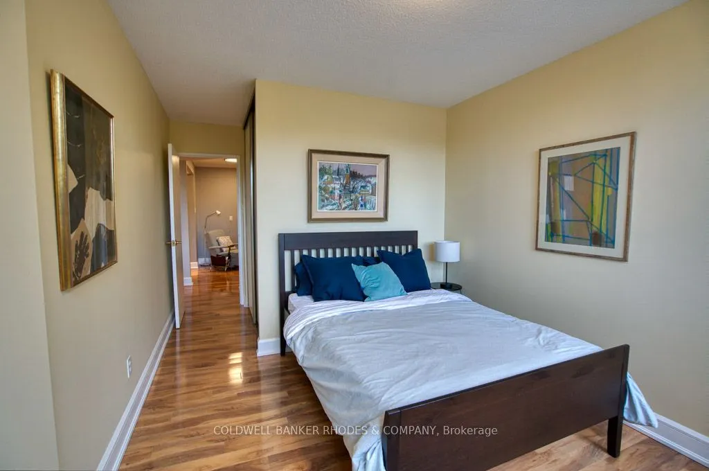 60 Mcleod Street #405