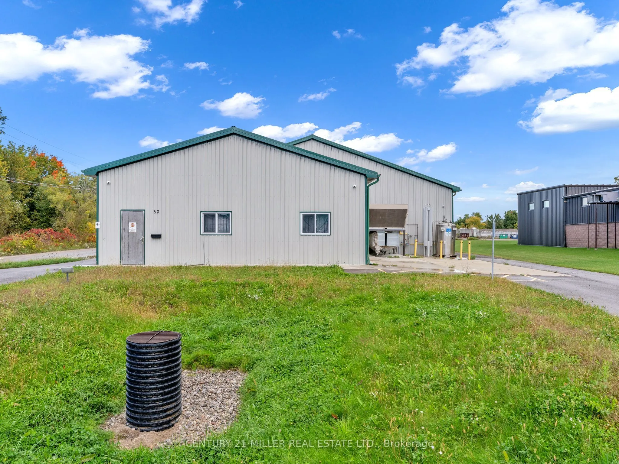 32 Clearview Drive W