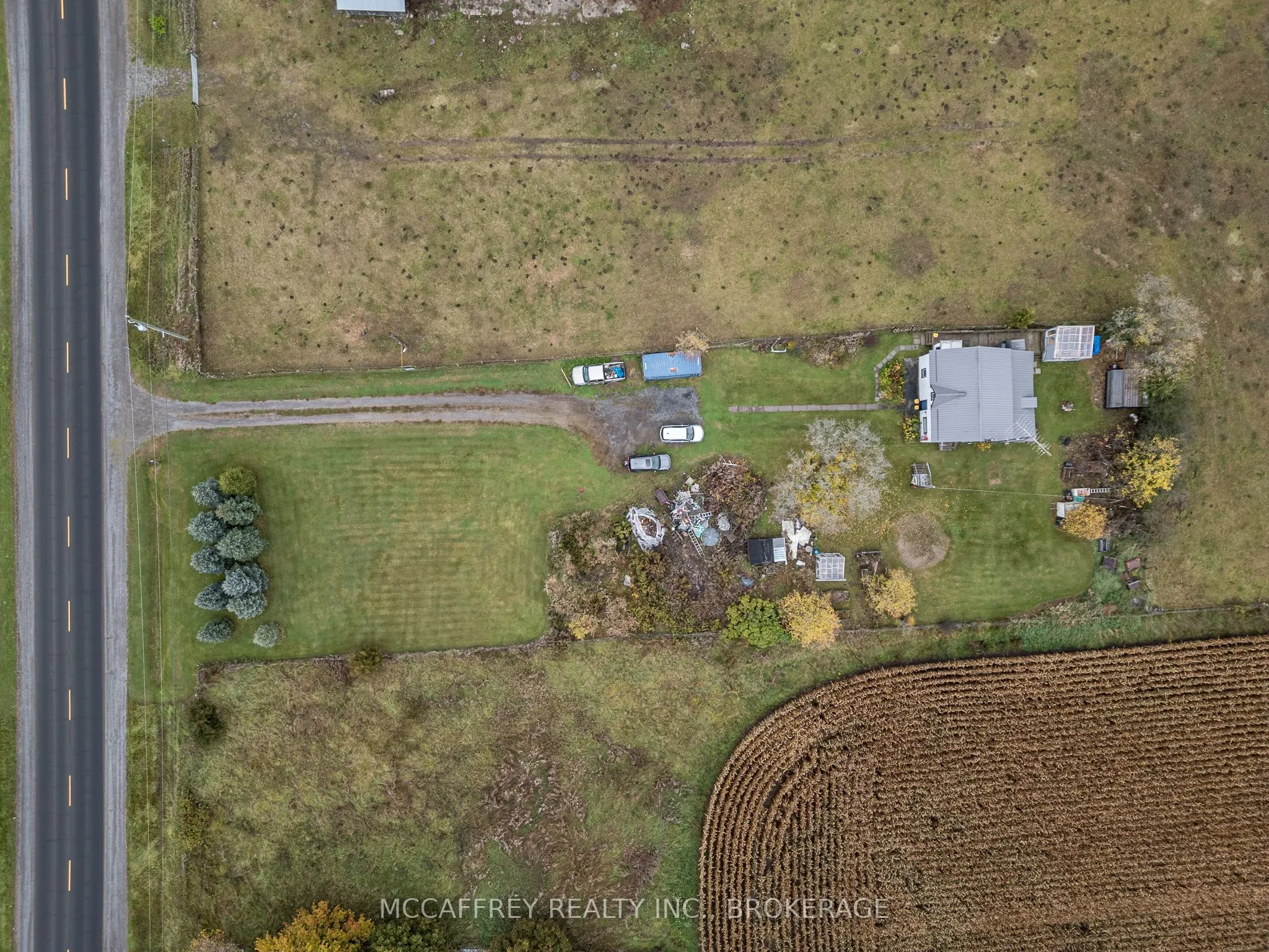 6986 Old Highway 2