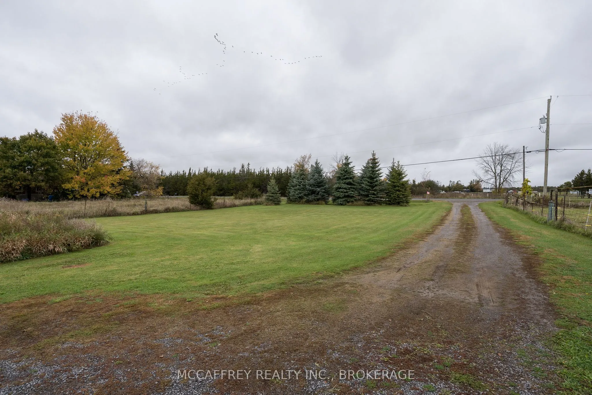 6986 Old Highway 2