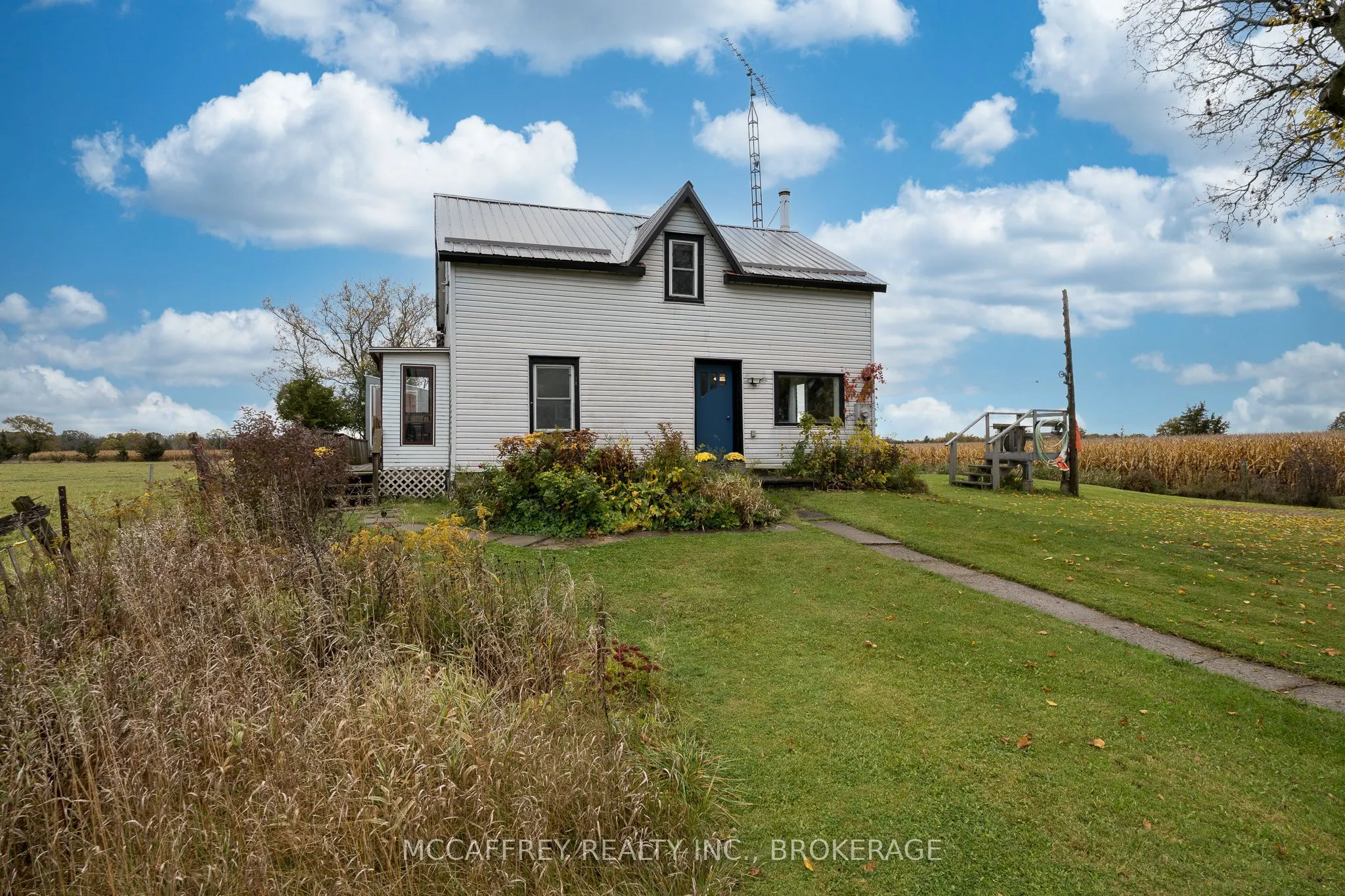 6986 Old Highway 2