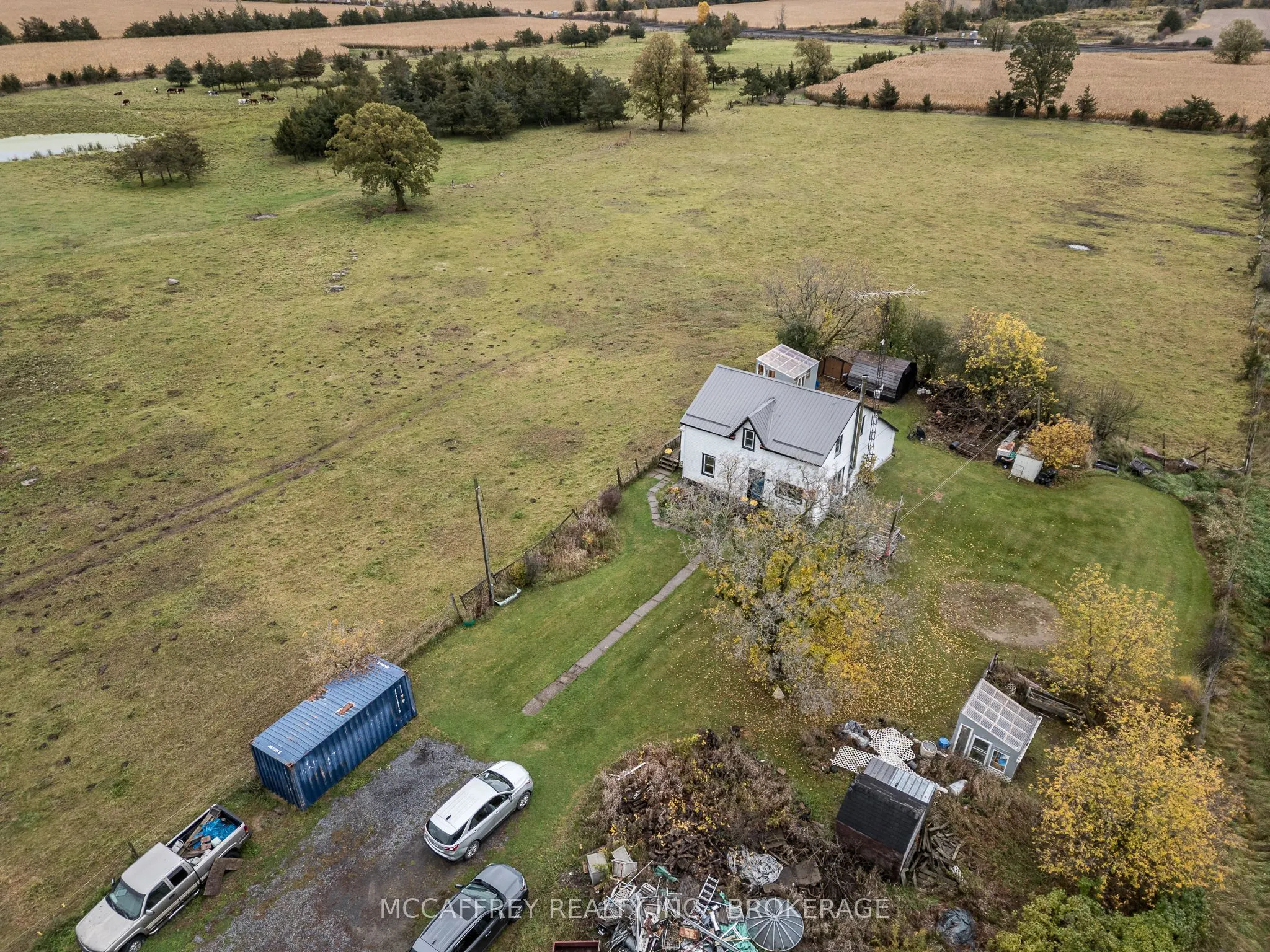 6986 Old Highway 2