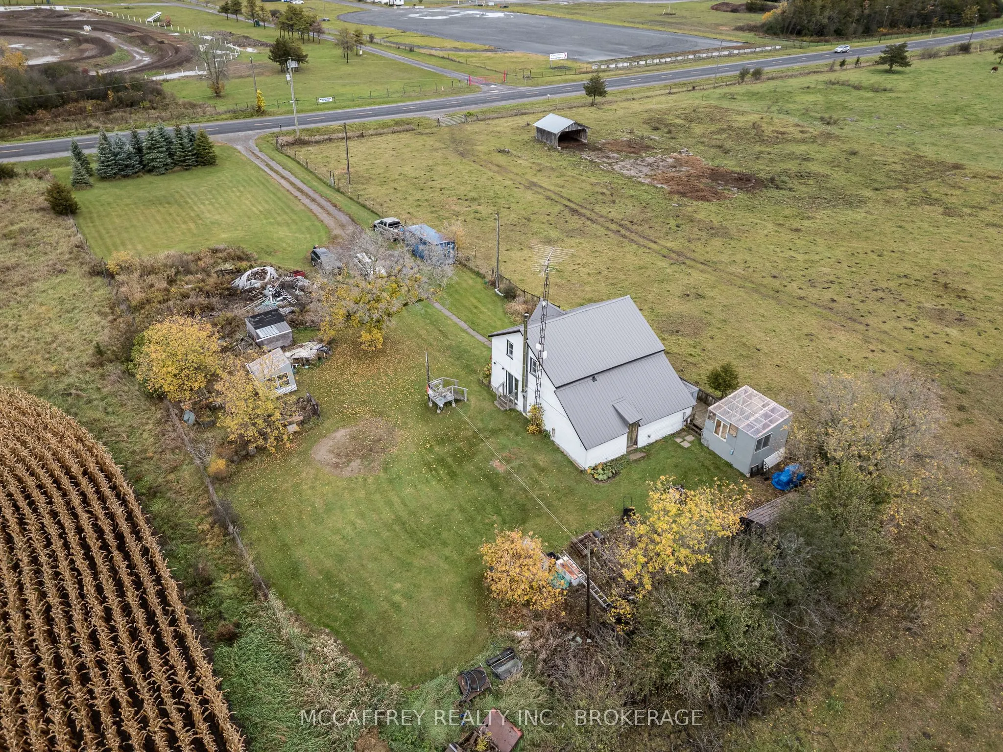 6986 Old Highway 2