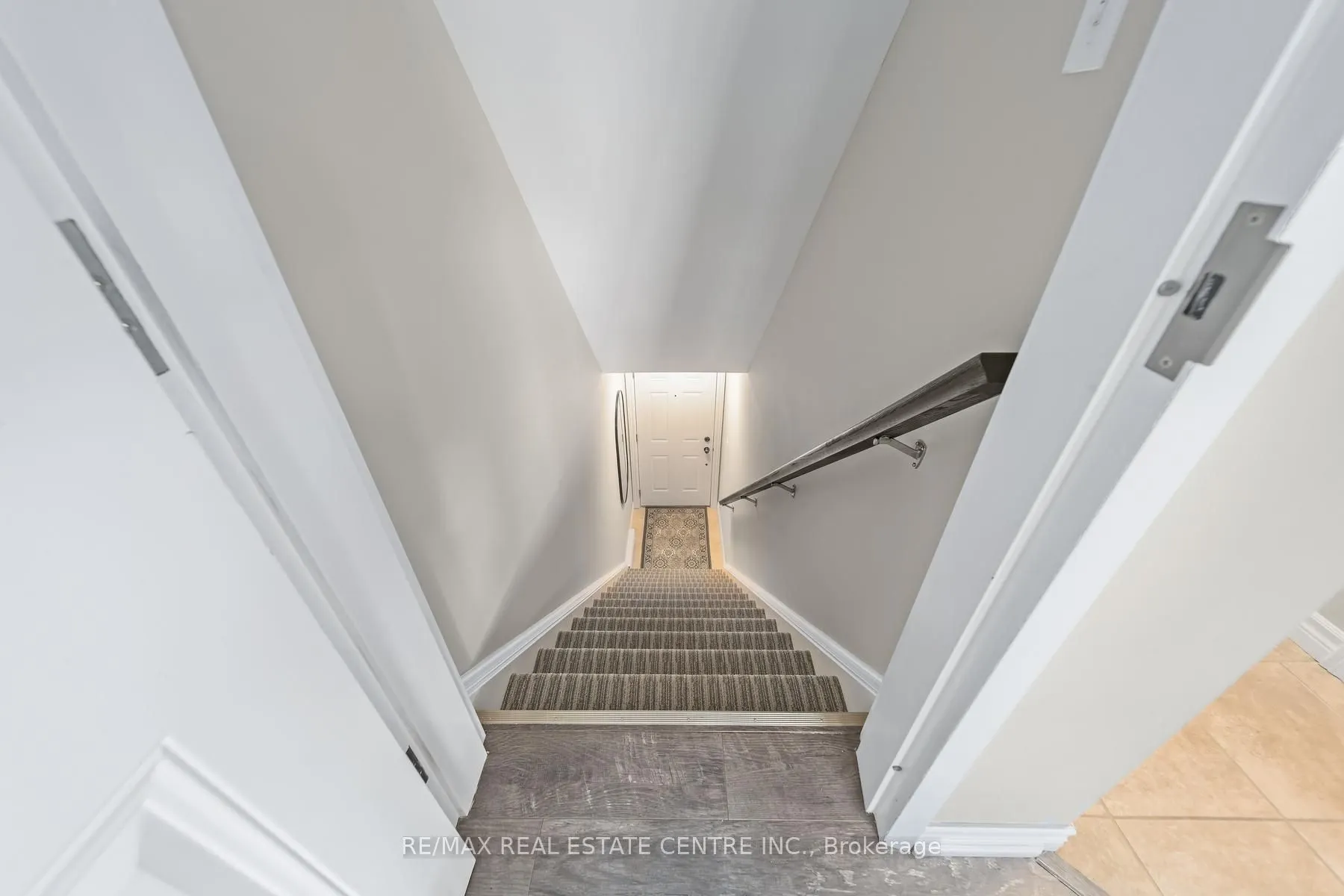 85 Mullin Drive #2A