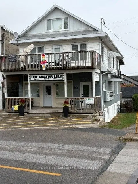 8 Bridge Street N