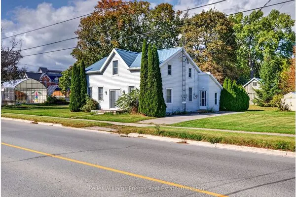 176 Wellington Main Street