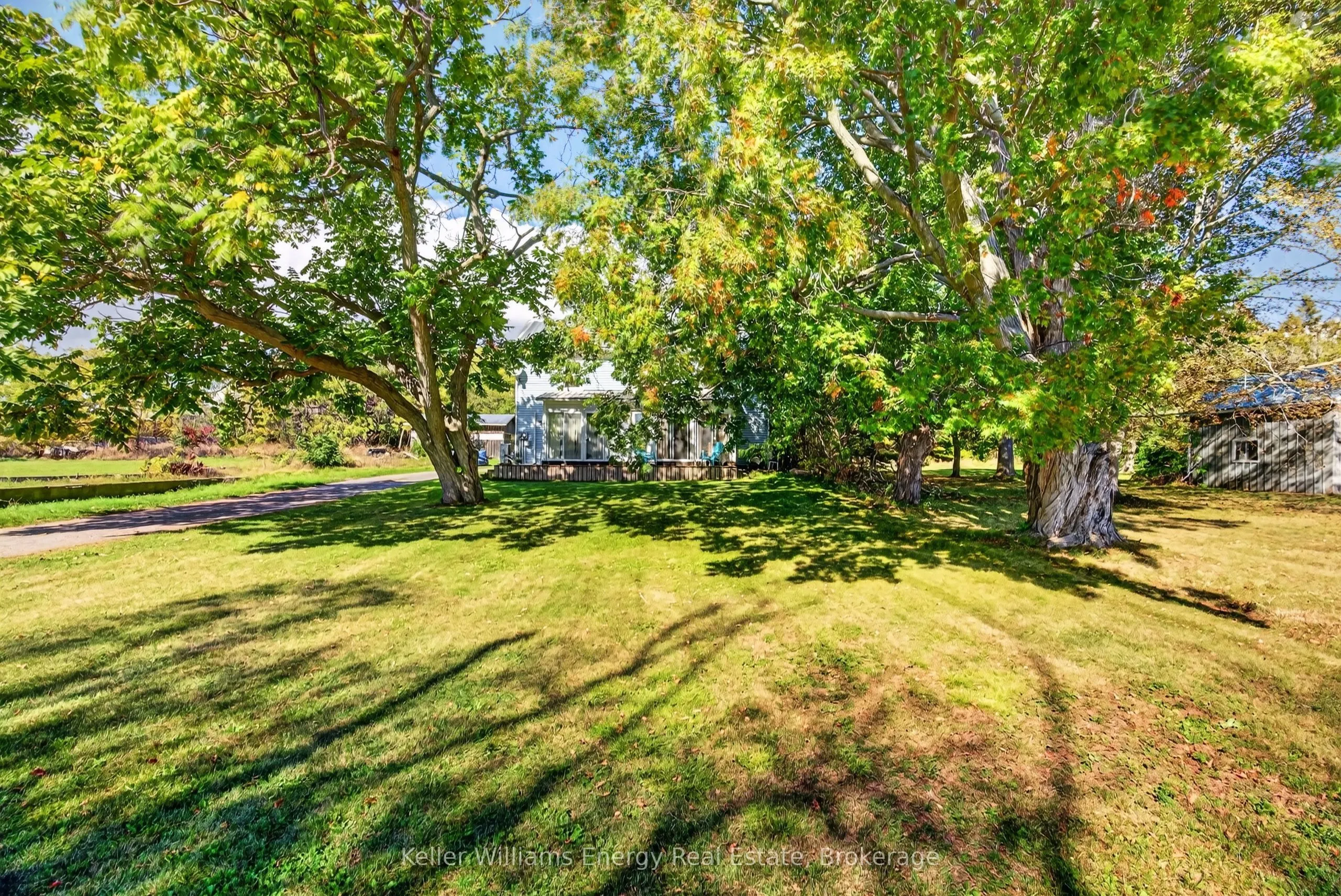 176 Wellington Main Street